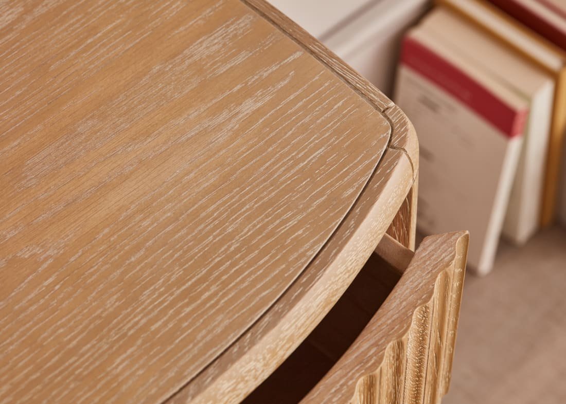 645044-heyday-side-table-04-391.jpg