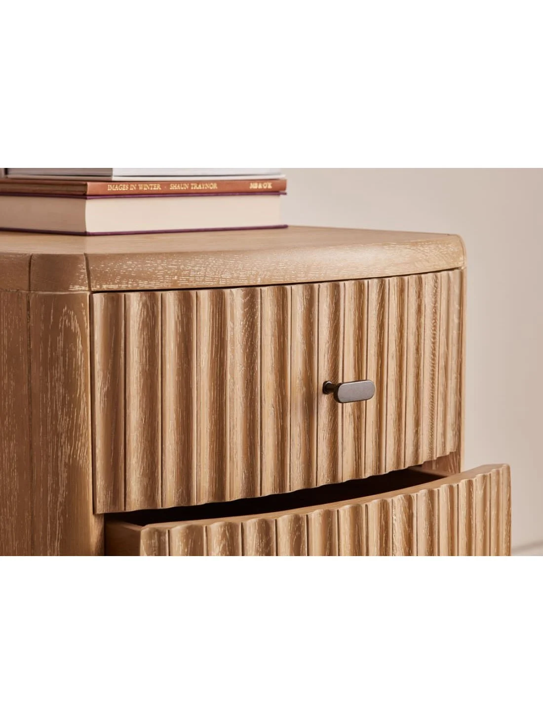 645042-heyday-side-table-03-385.jpg