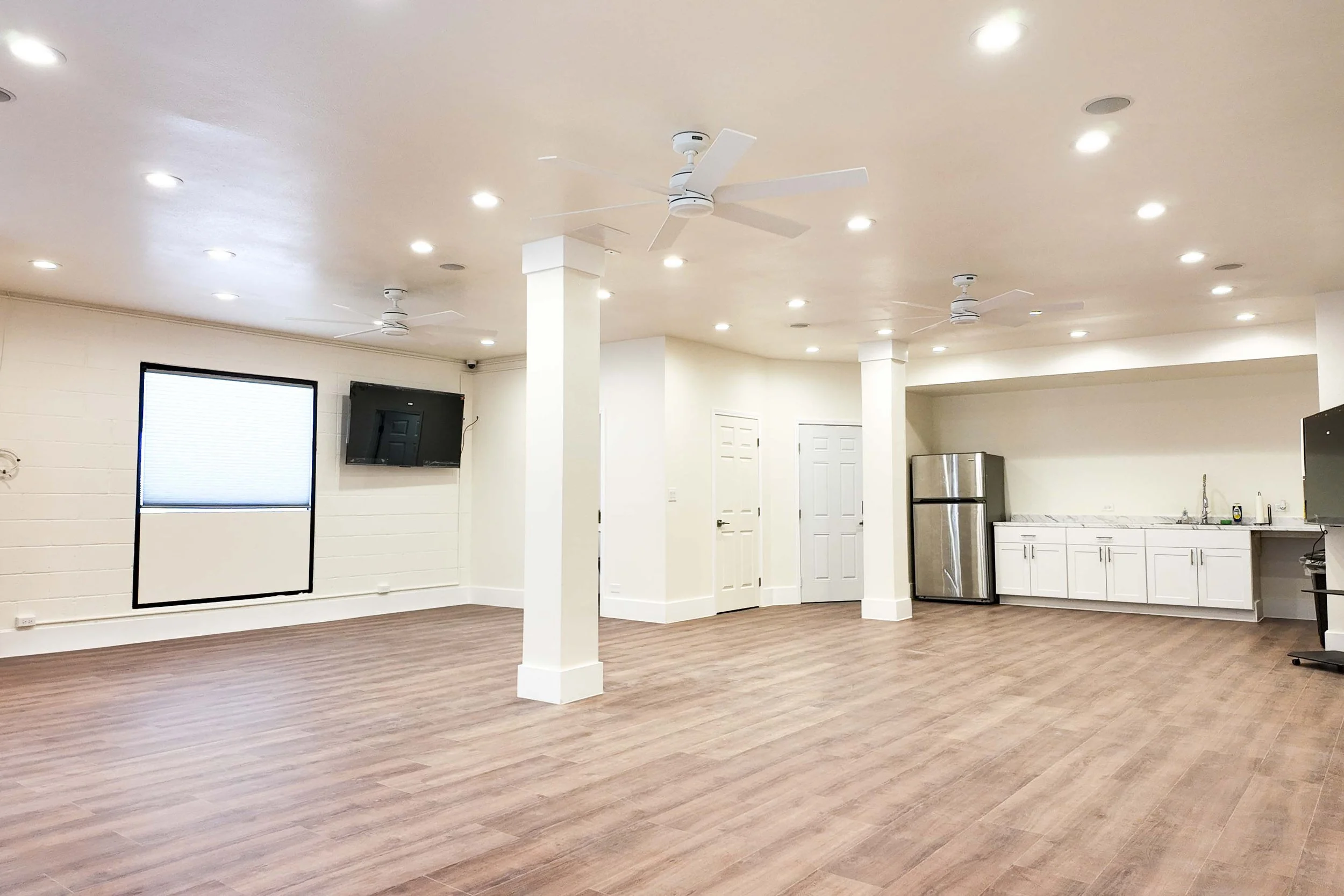 Rent ʻIke Collective, a versatile Honolulu venue for workshops, classes, meetings, celebrations, cultural events, and intimate gatherings. Hourly and event block rentals available.