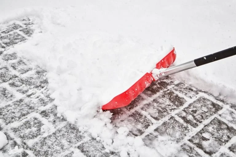medium_Snow_Removal_4bb6577d79.jpeg