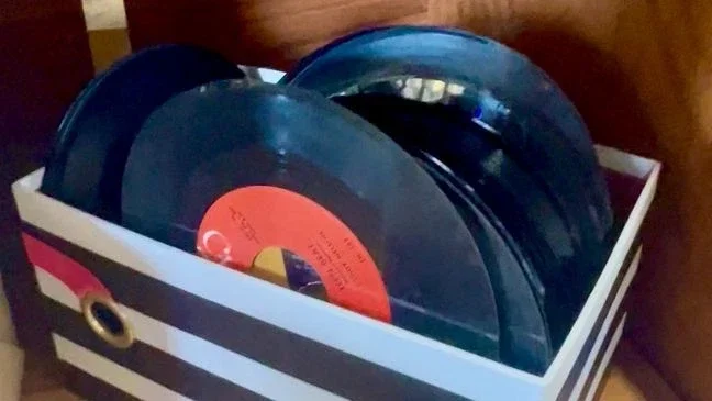Retro Racks &amp; Small-Town Charm: The Ultimate Guide to Thrifting in Sedro-Woolley