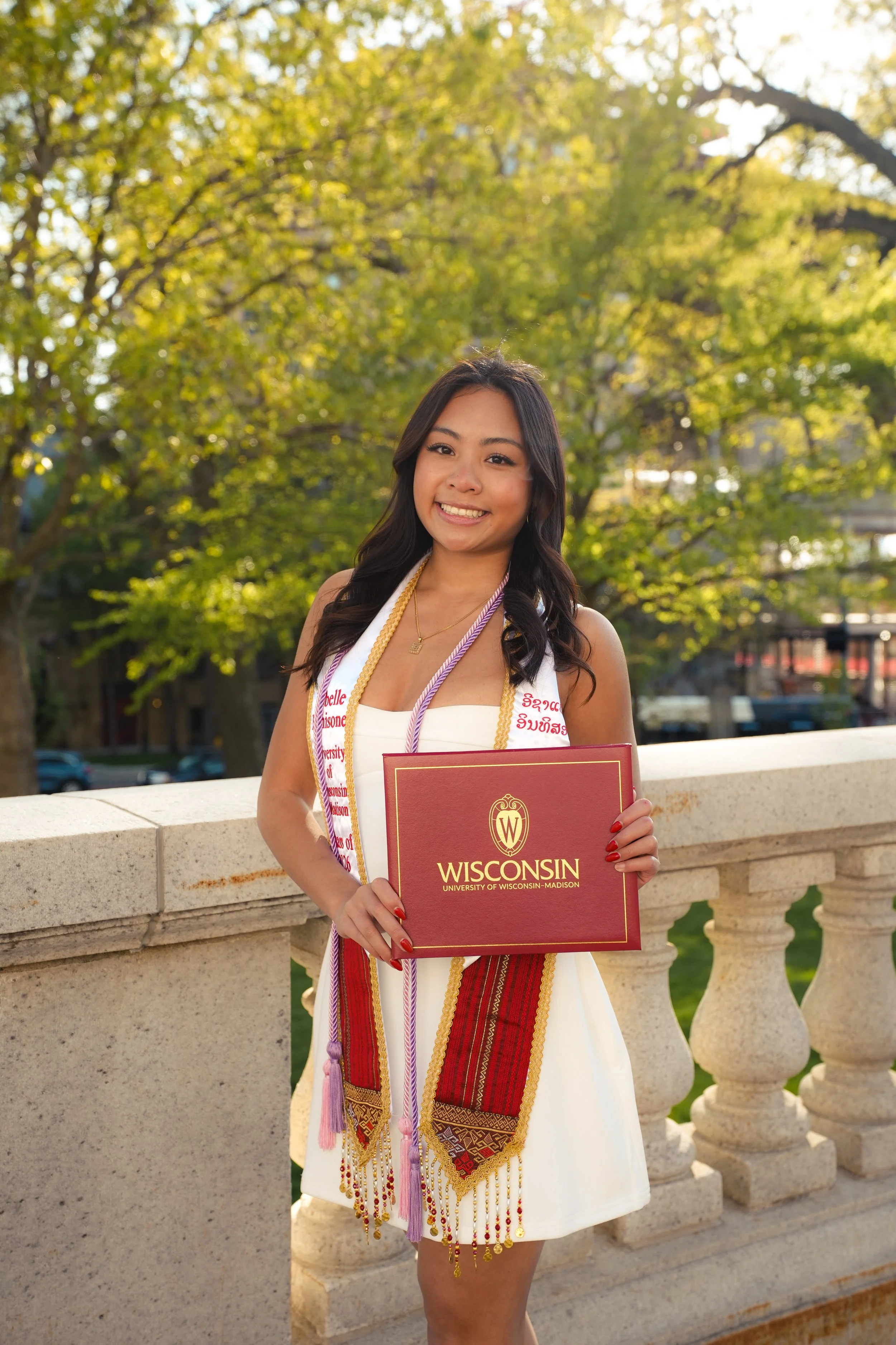 Isabelle Grad 14.jpg