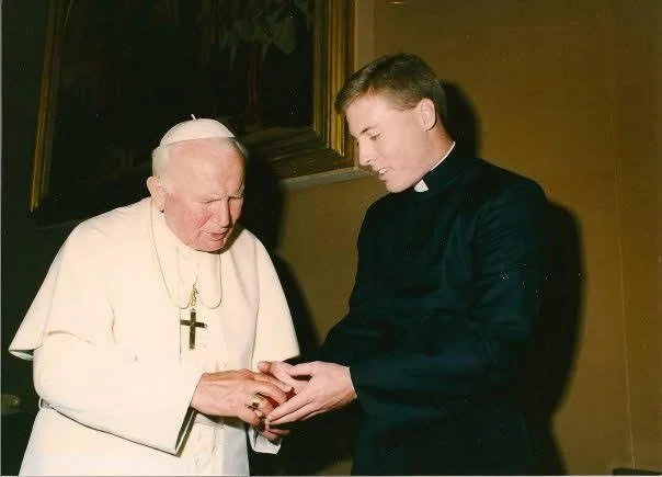 Bill Hambleton receiving a rosary from Pope John Paul II in Vatican City