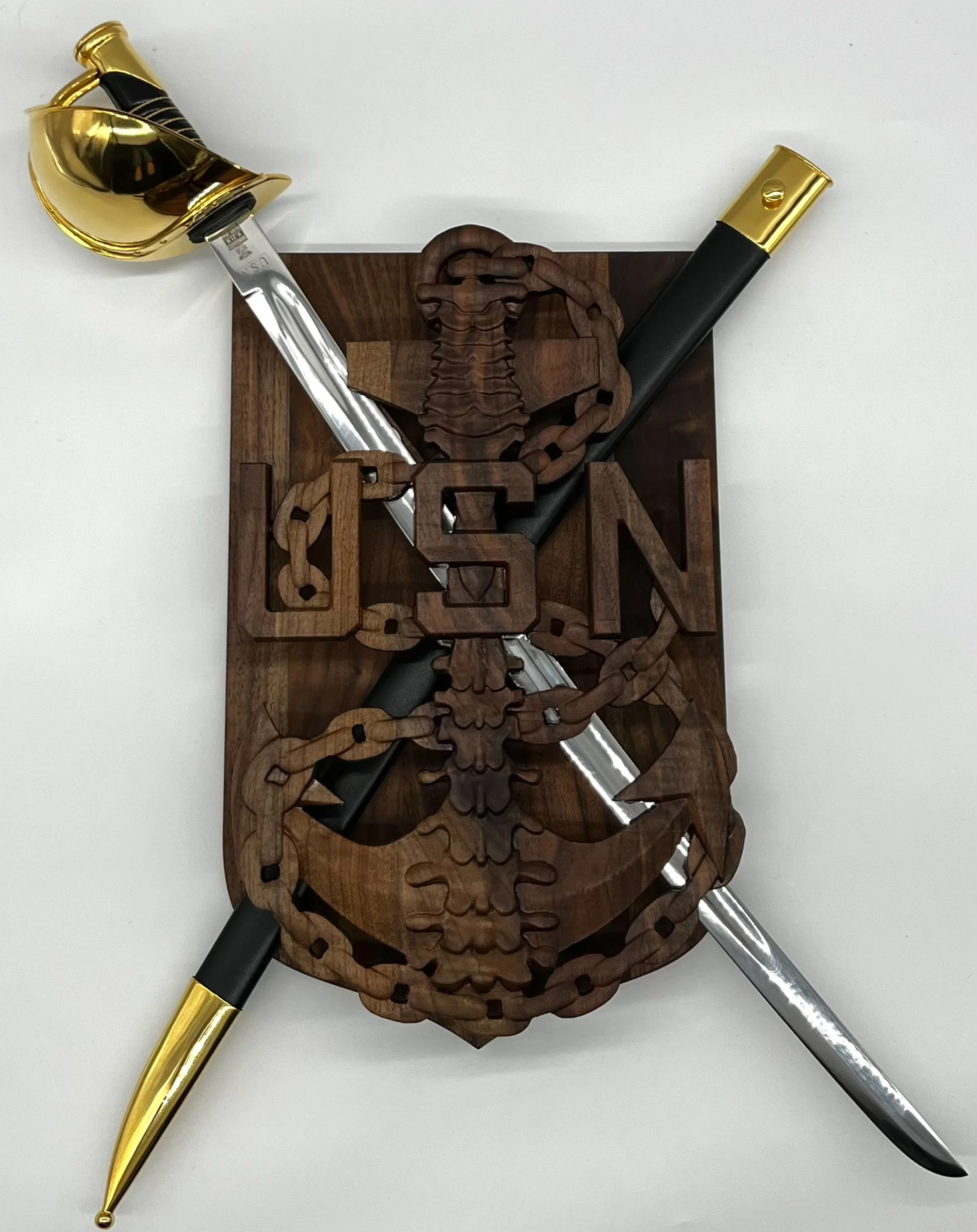 magnetic-cutlass-holder-3.JPG