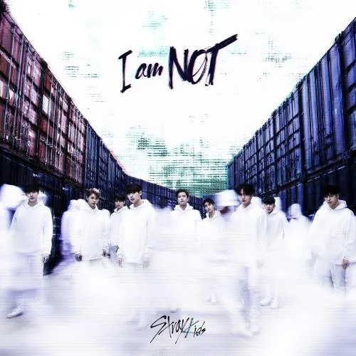 Stray Kids - 1st Mini Album [I am NOT] (Random Ver.)