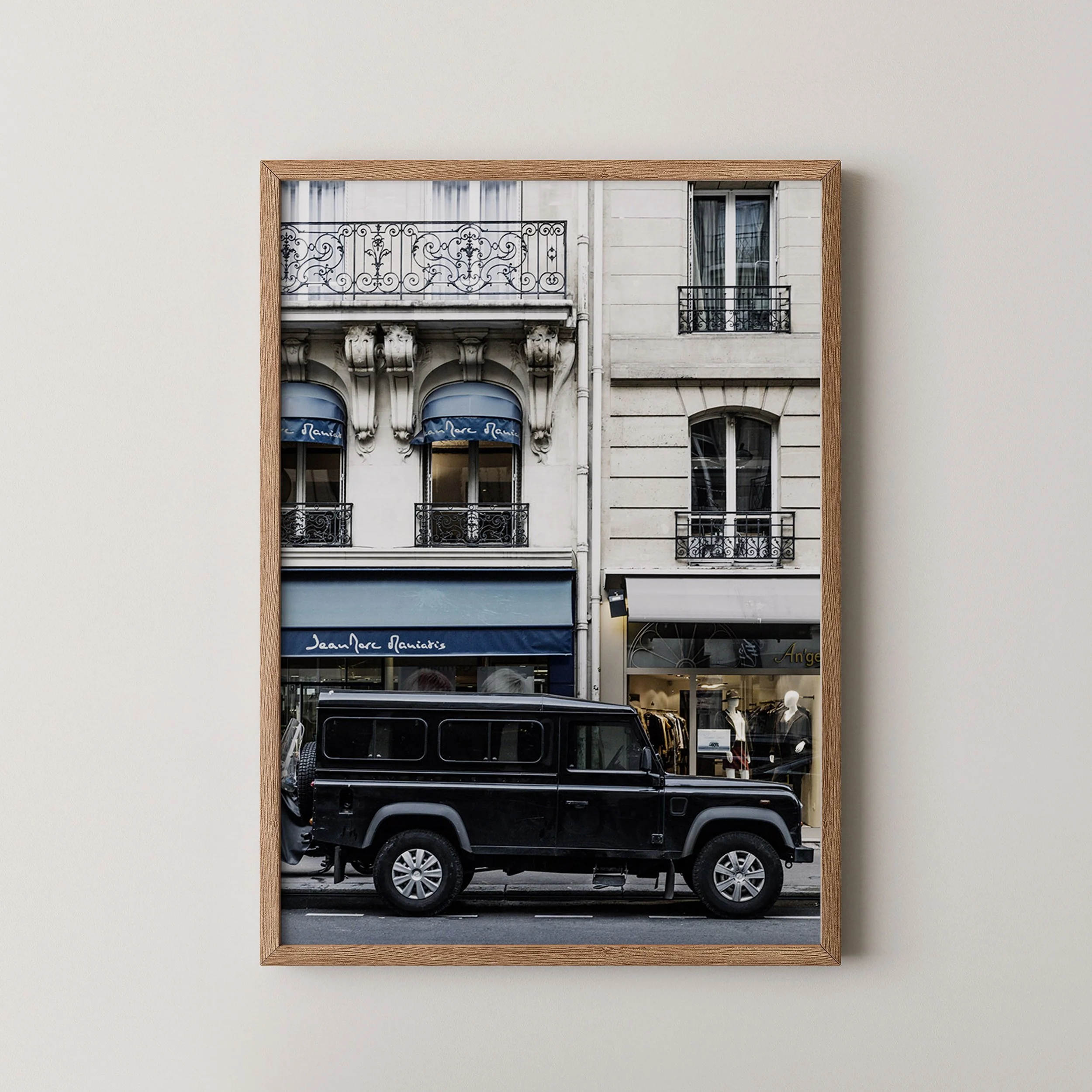 Rue du Four Defender