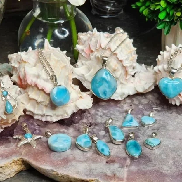 NELICIOUSROCKSNGEMS