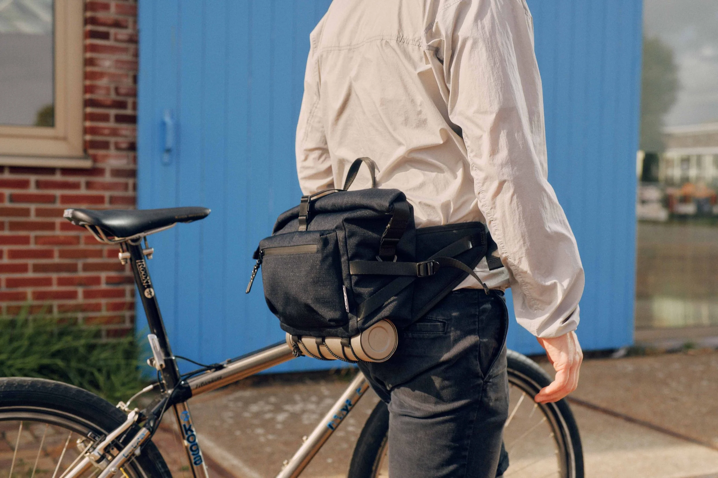 the osigo shift sling bag on kickstarter