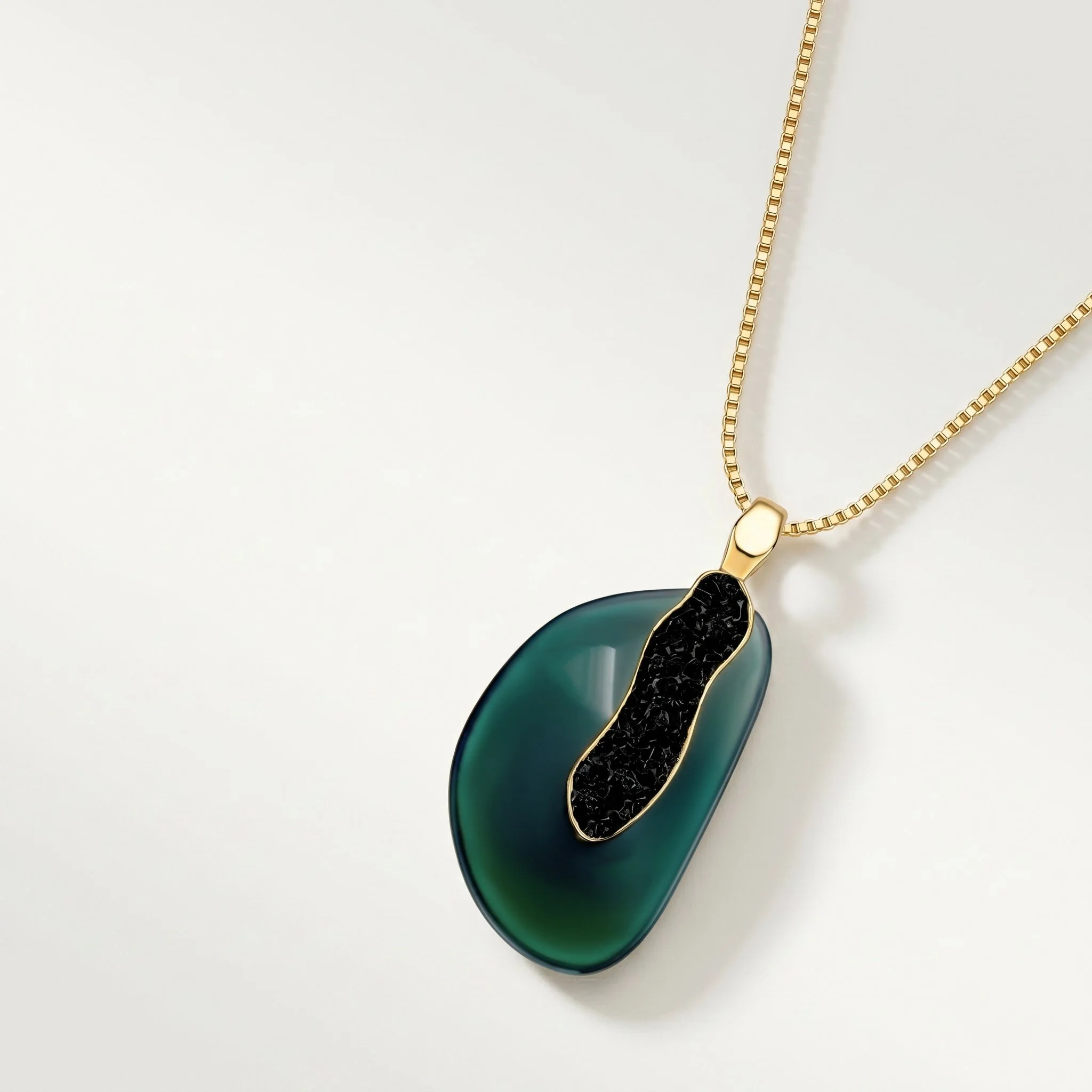 Earthly Opulence Emerald Gemstone Necklace-Purplee Store4.jpg