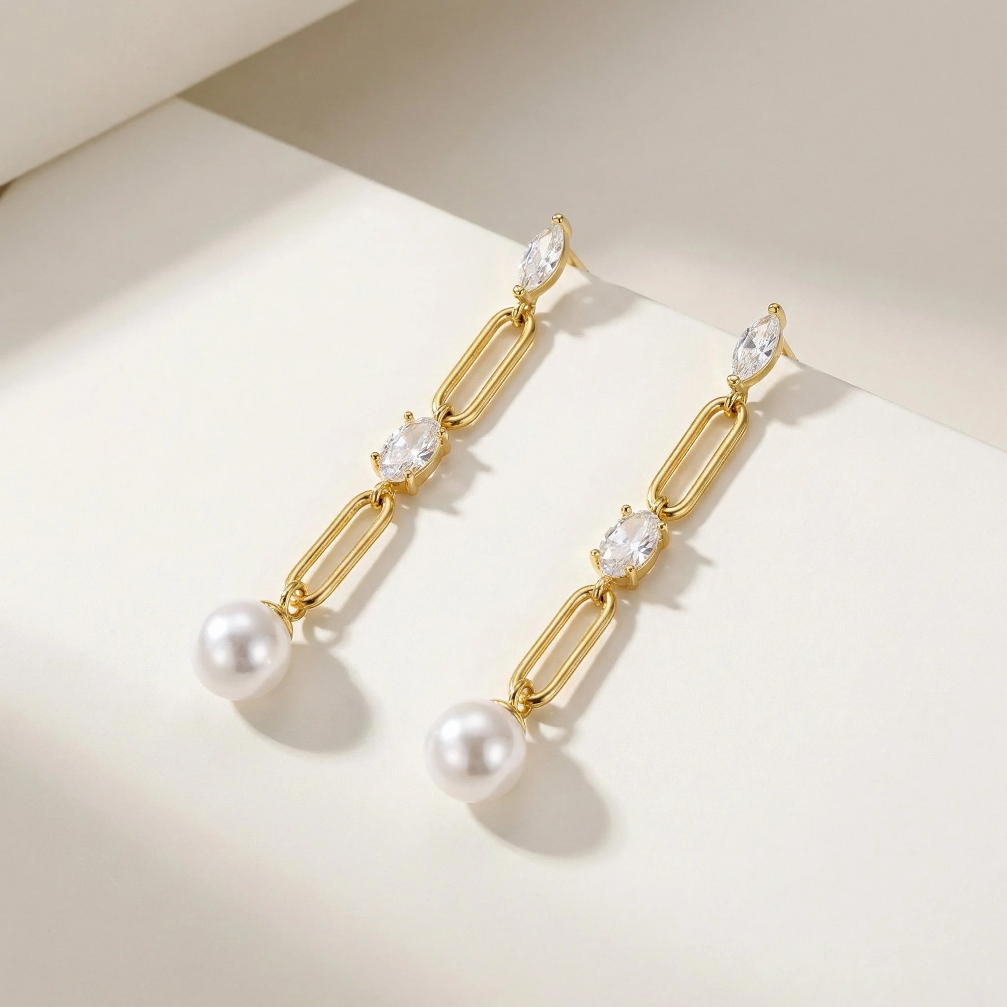 Sterling silver link chain with cubic zirconia and pearl earring-Purplee Store2.jpg