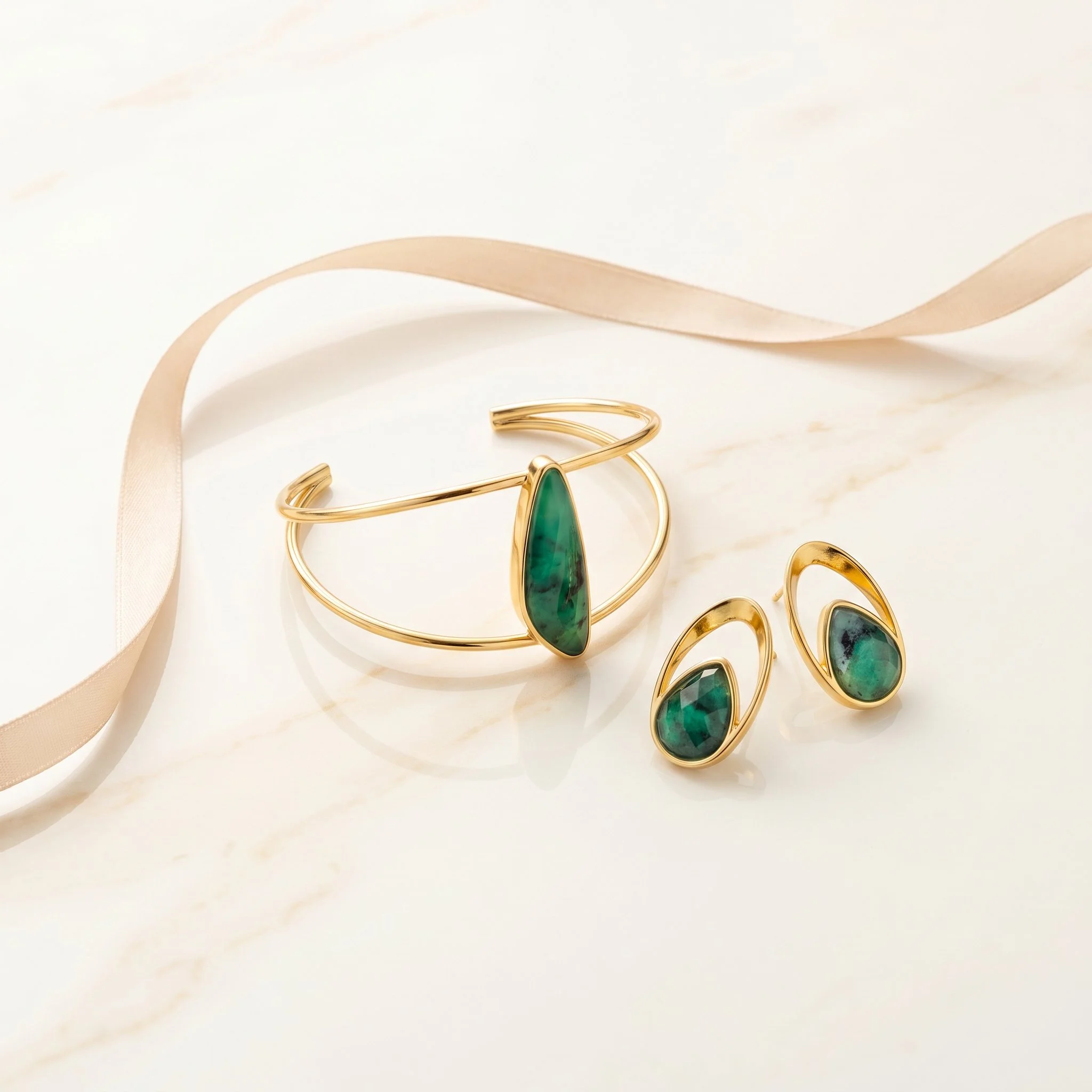 ELAN  Emerald Sculptural Cuff-Purplee Store5.jpg