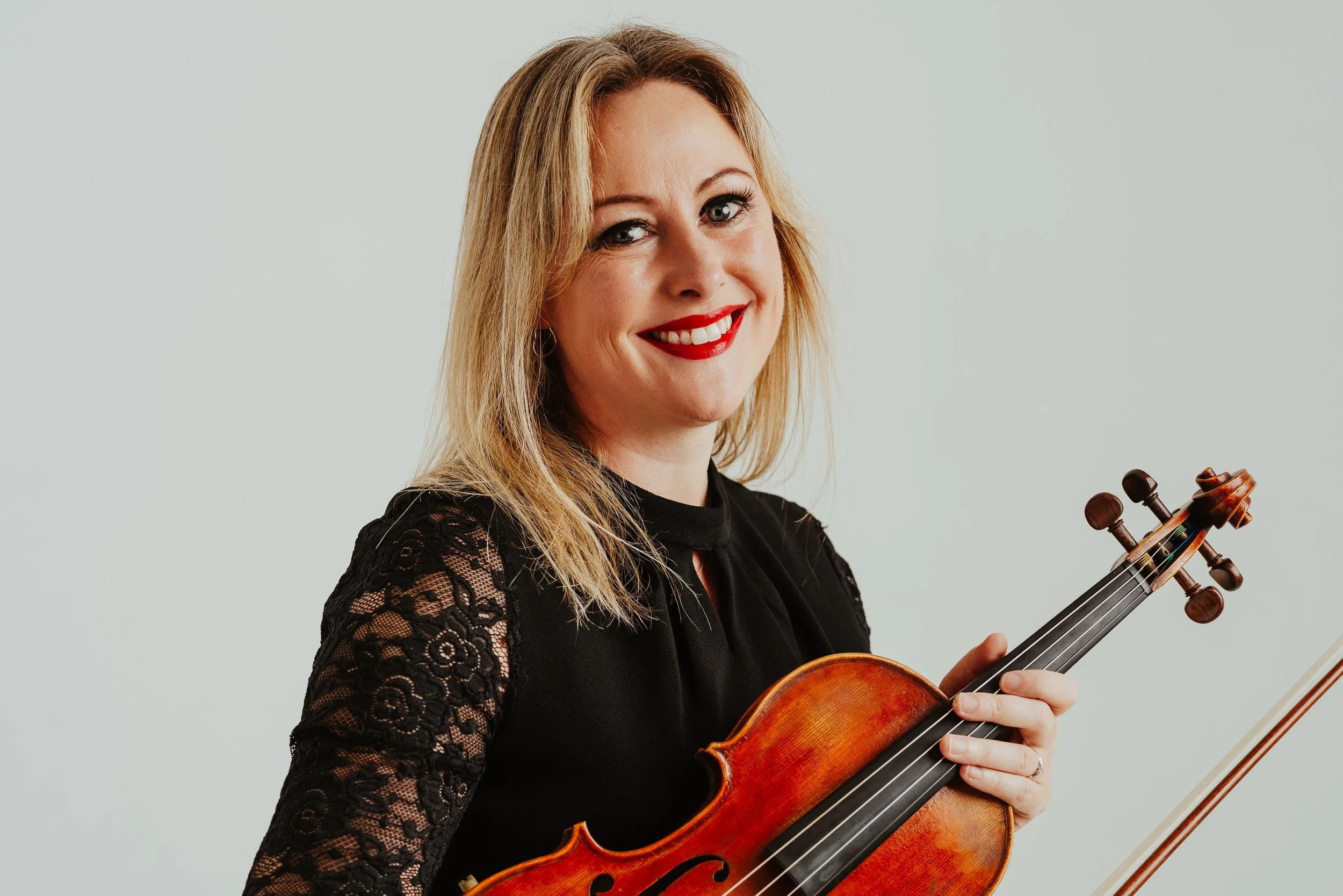 professional violin wedding