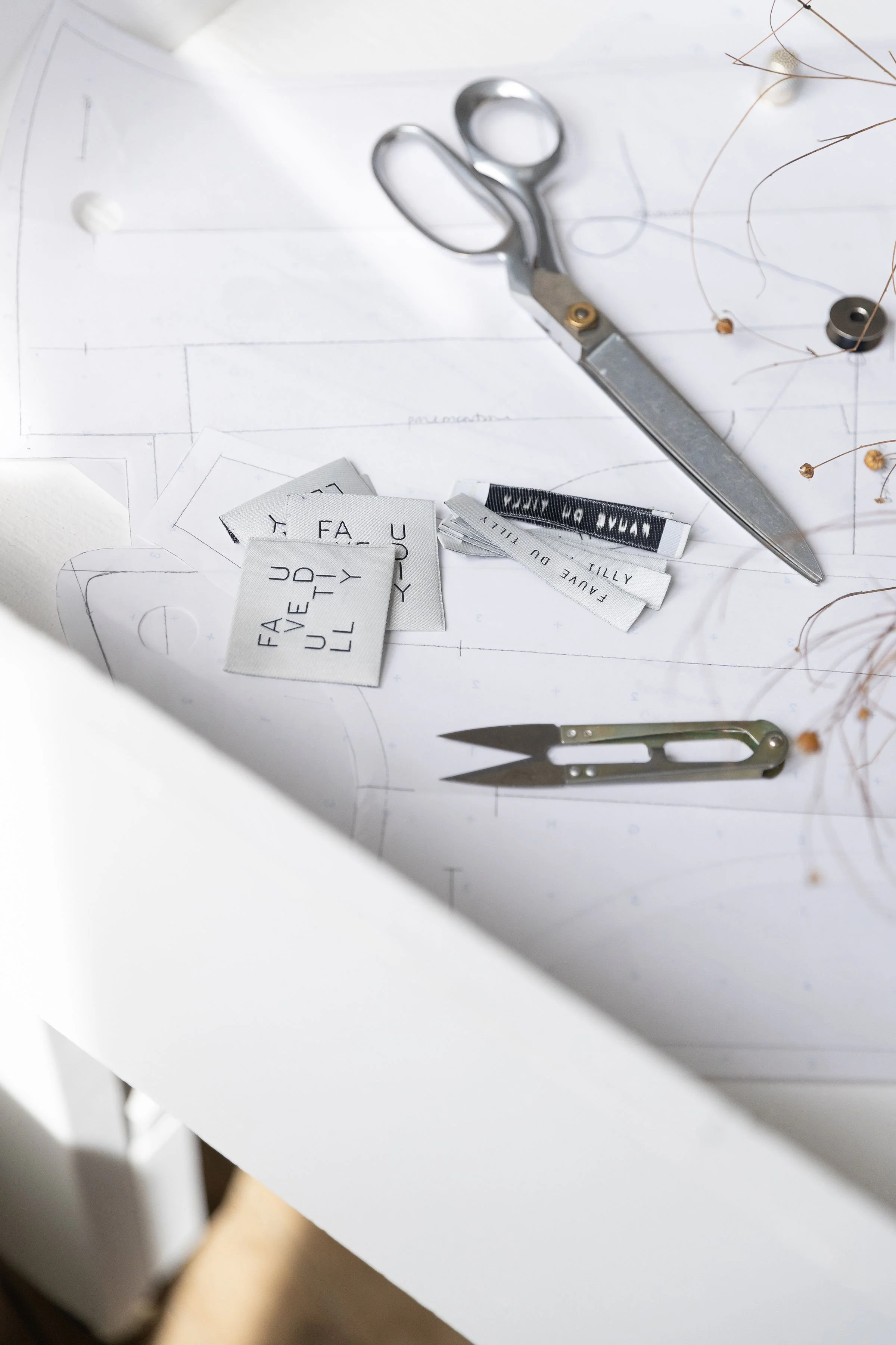 Table de travail dans l'atelier