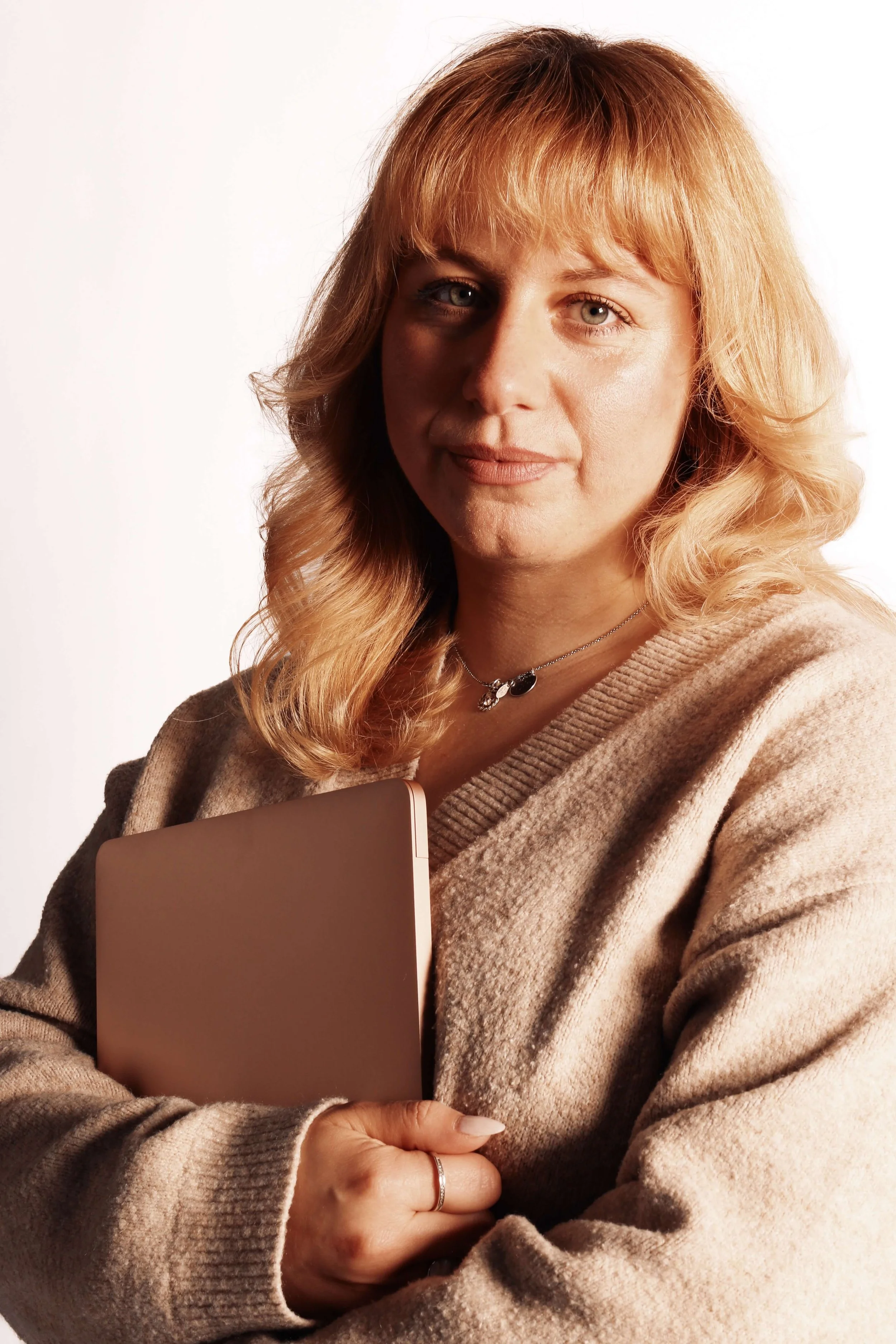 Viktoria Laszlo Virtual assistant and business support