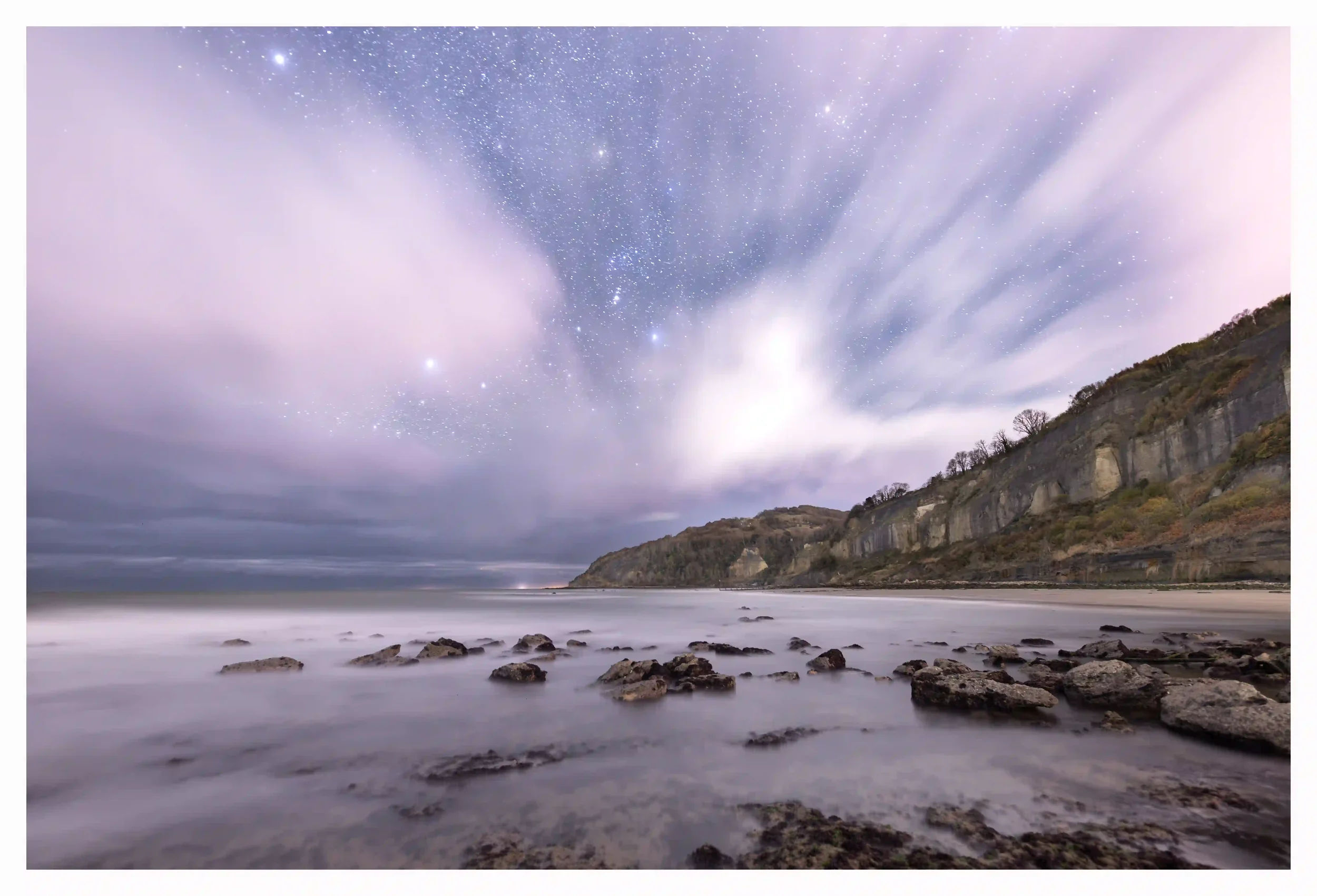 MESMERIZED
A softening sound of the see as the tide began to come back in towards cliffs that were a pure form of nature. My eyes and my soul became completely taken in to what was around me, captivated by the movement of light rain clouds as they dr