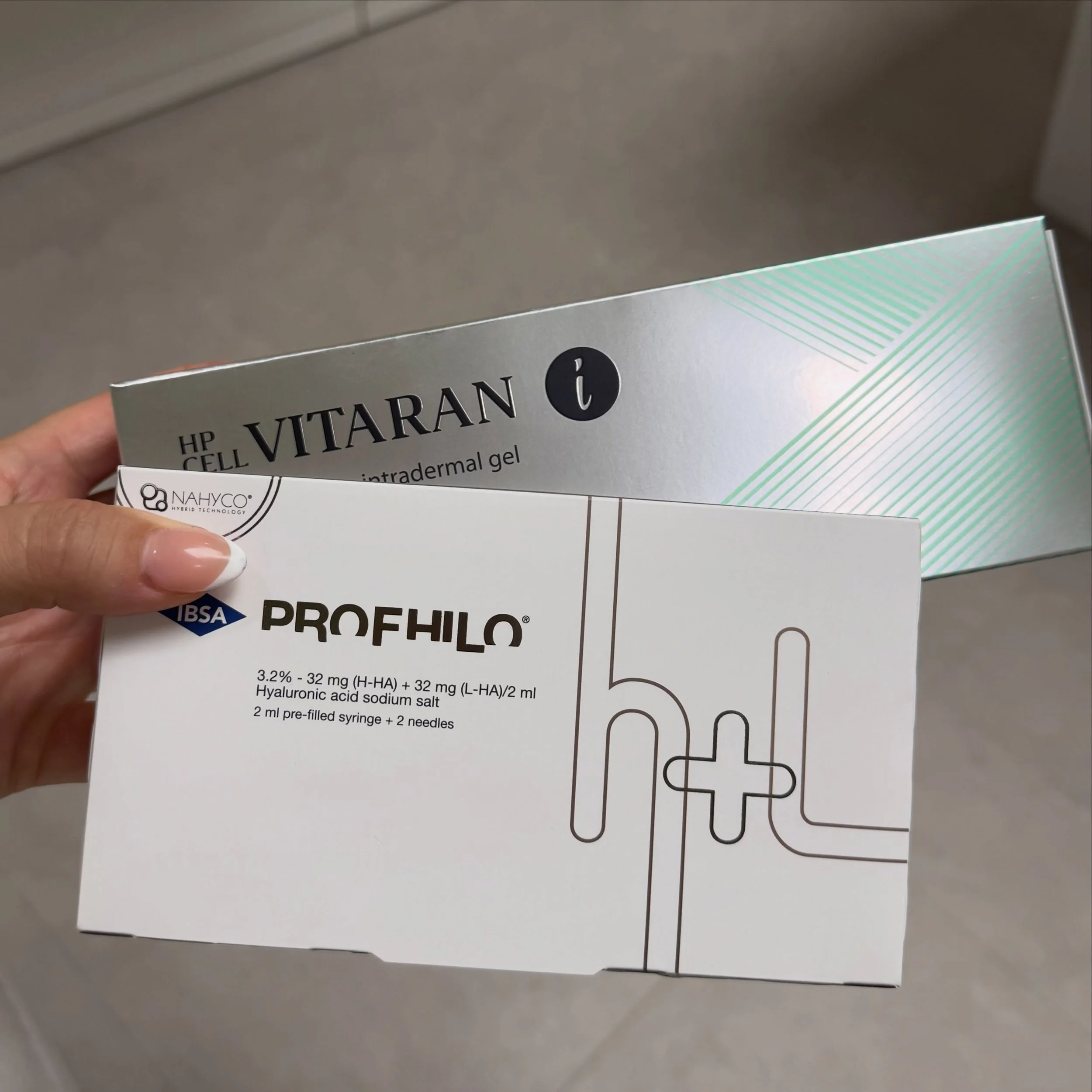 If you are looking for a solution to having dehydration skin and dull, dark eyes then this combination is for you. Profhilo skin booster x polynucleotide under the eyes for the ultimate winter glow up! #profhilo #polynucleotides #skintreatment #claph