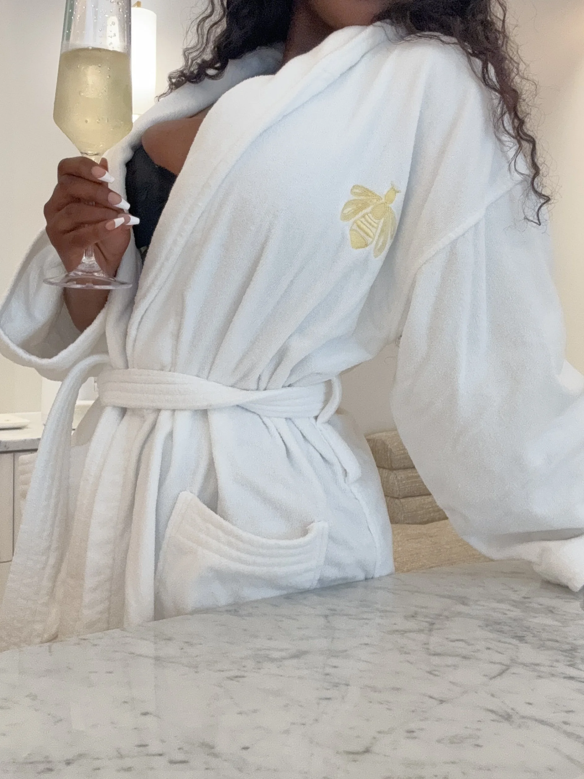 Moments made for your mind and body are essential. Spa days can be done at home, vacation, or treating yourself to a out-of-home ambience. Taking the time to understand what brings you a sense of serenity to be able to continue showing up for yoursel