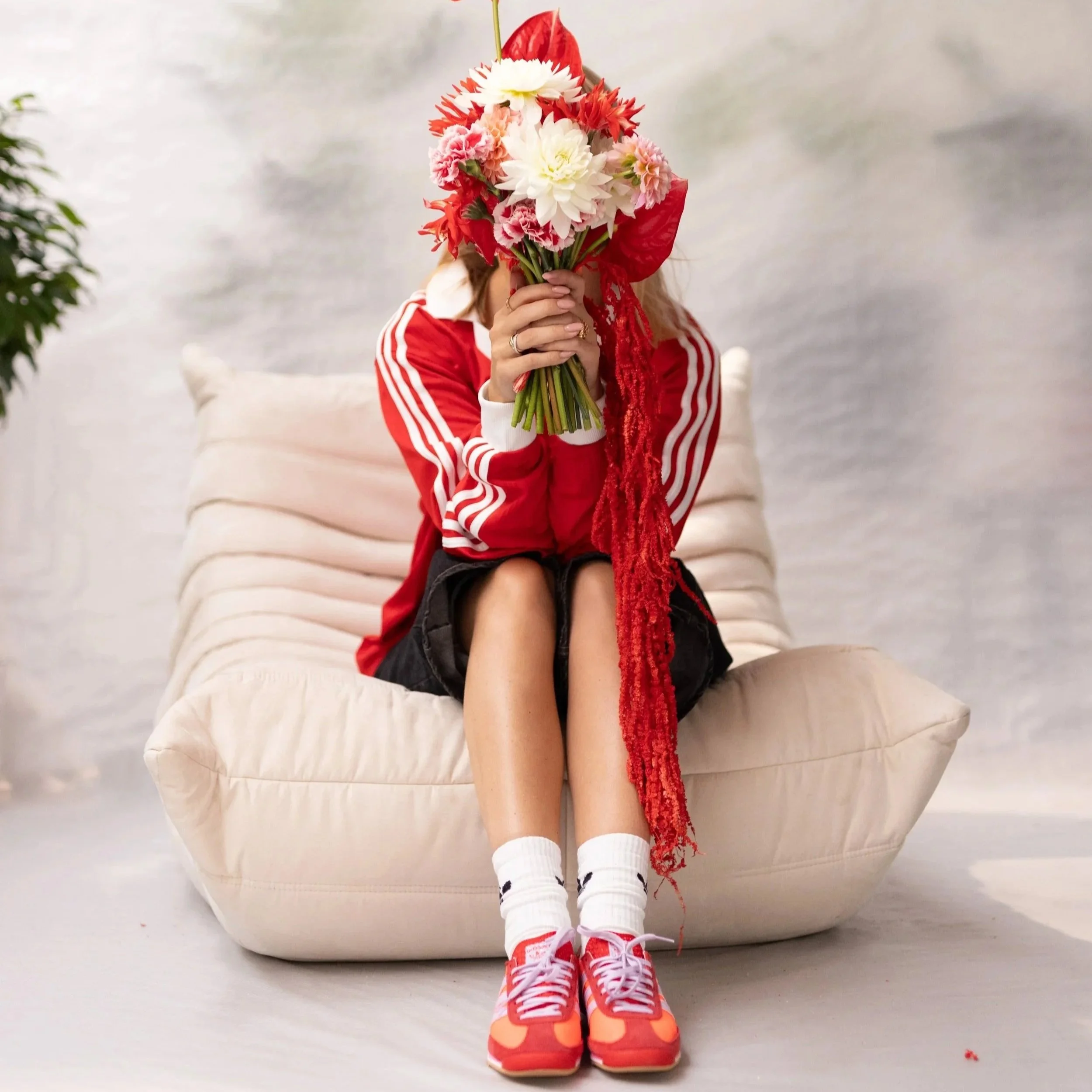 adidas SL 72