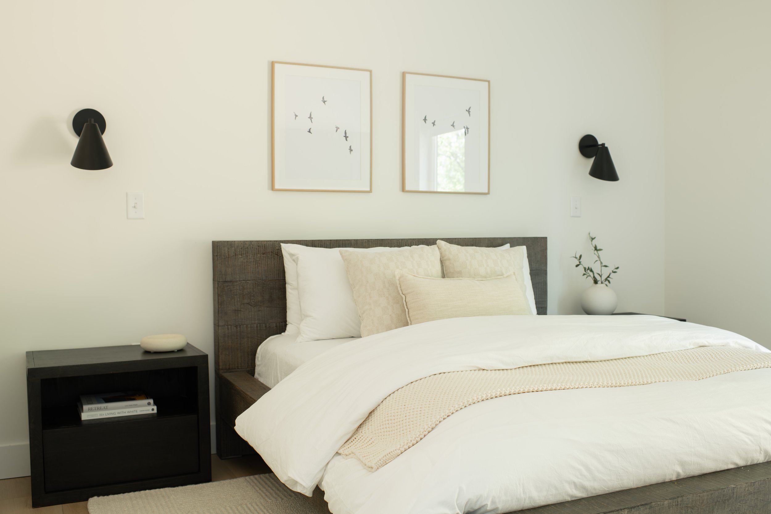 Main Level Bedroom - Queen 