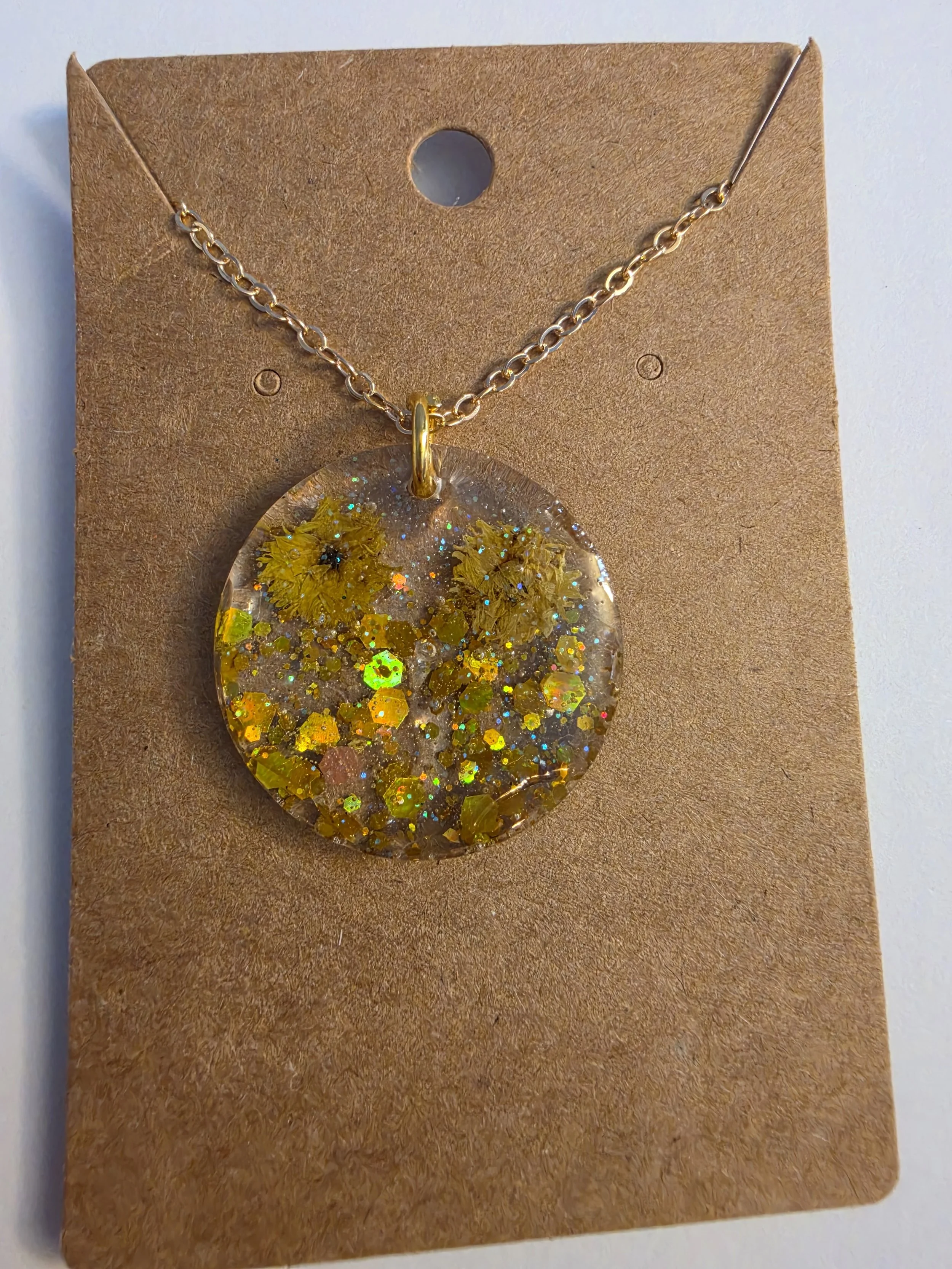 Yellow Glitter Flower Round Gold Chain Necklace
