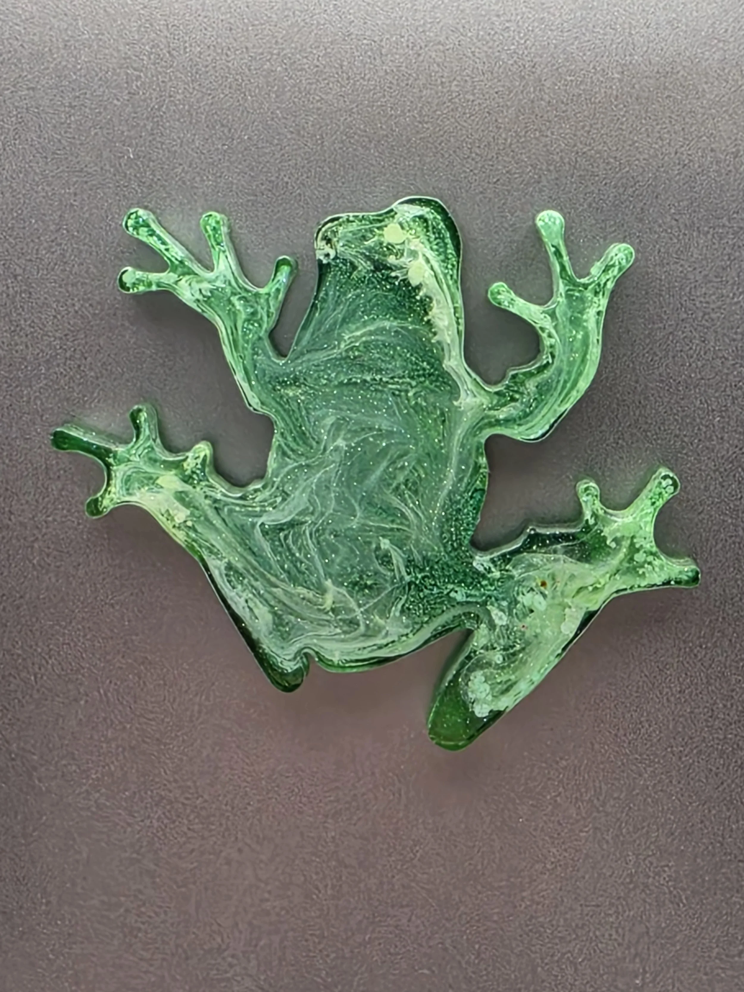 Green Swirl Frog Magnet