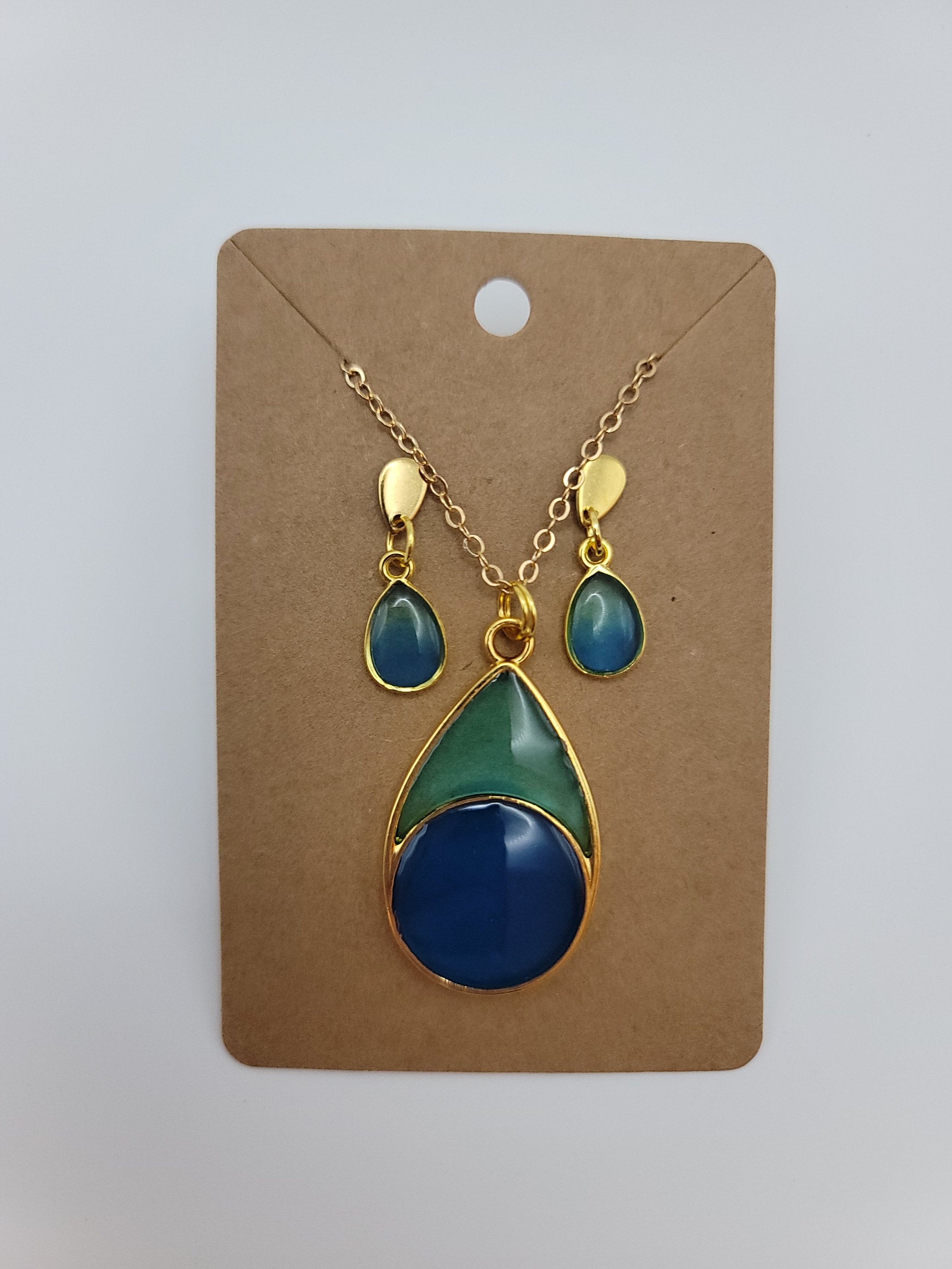 handmade resin jewelry