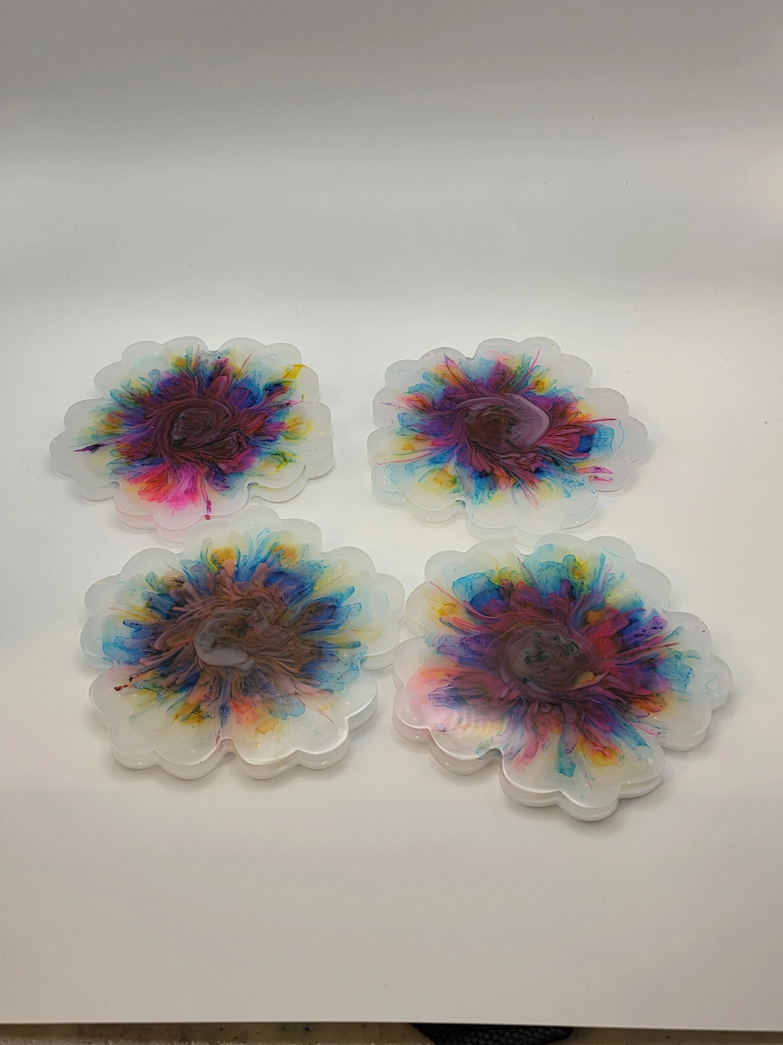 White Multicolor Flower Coaster Set