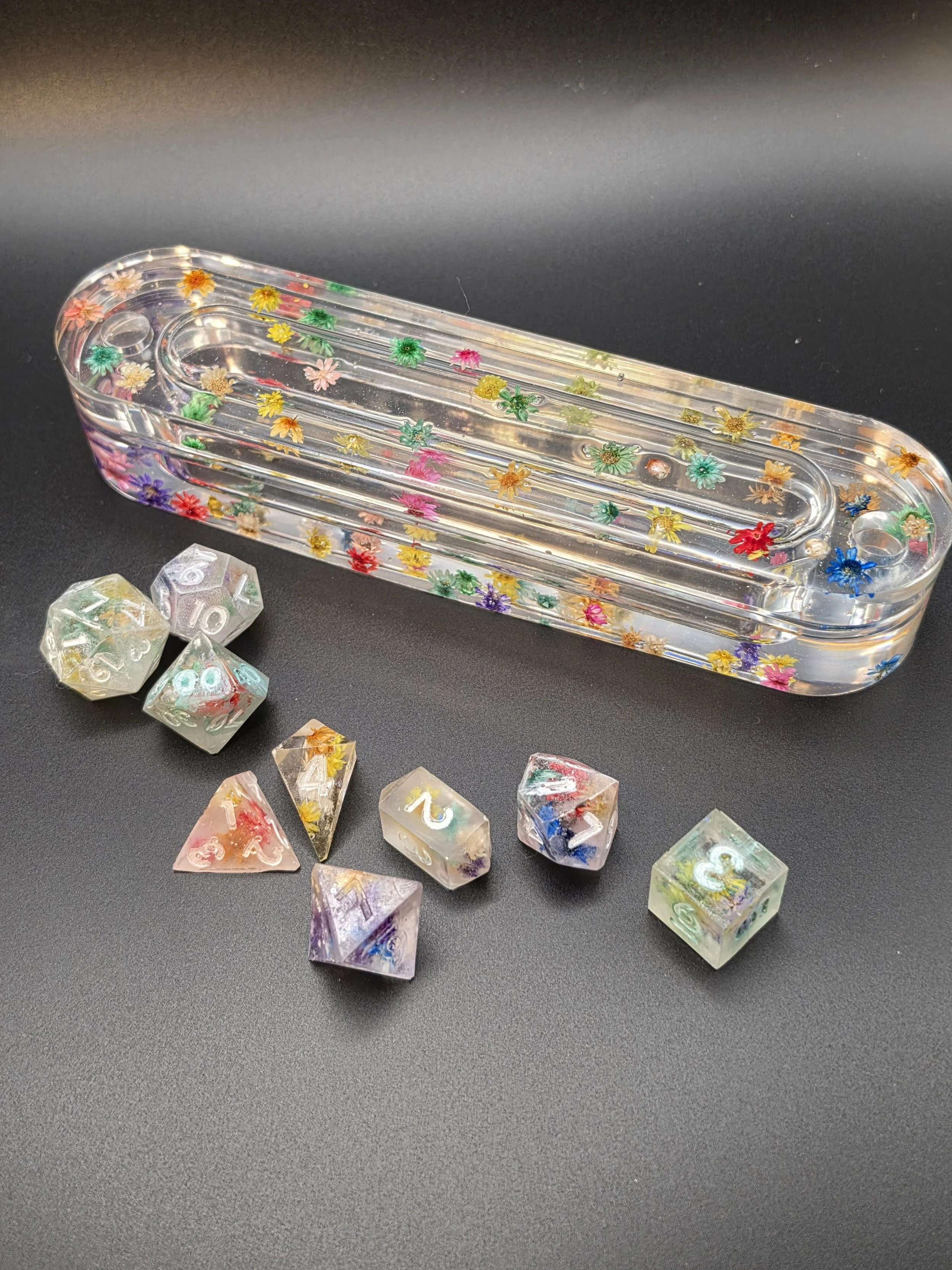 Clear Flower UV Resin Dice & Epoxy Resin Holder- Set of 9