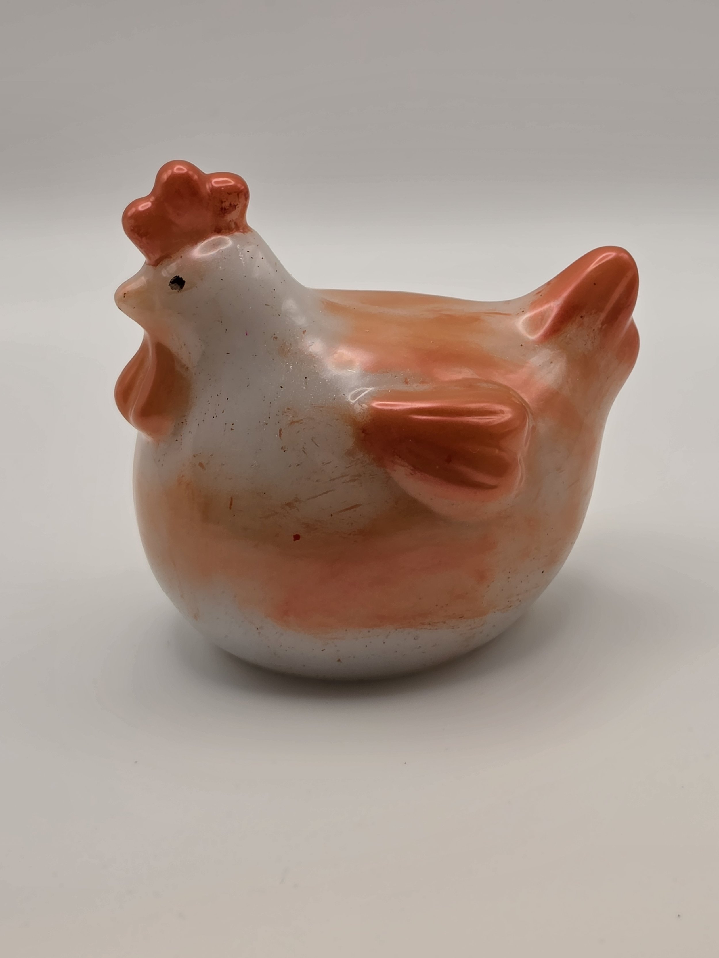 Small Orange & White Chicken