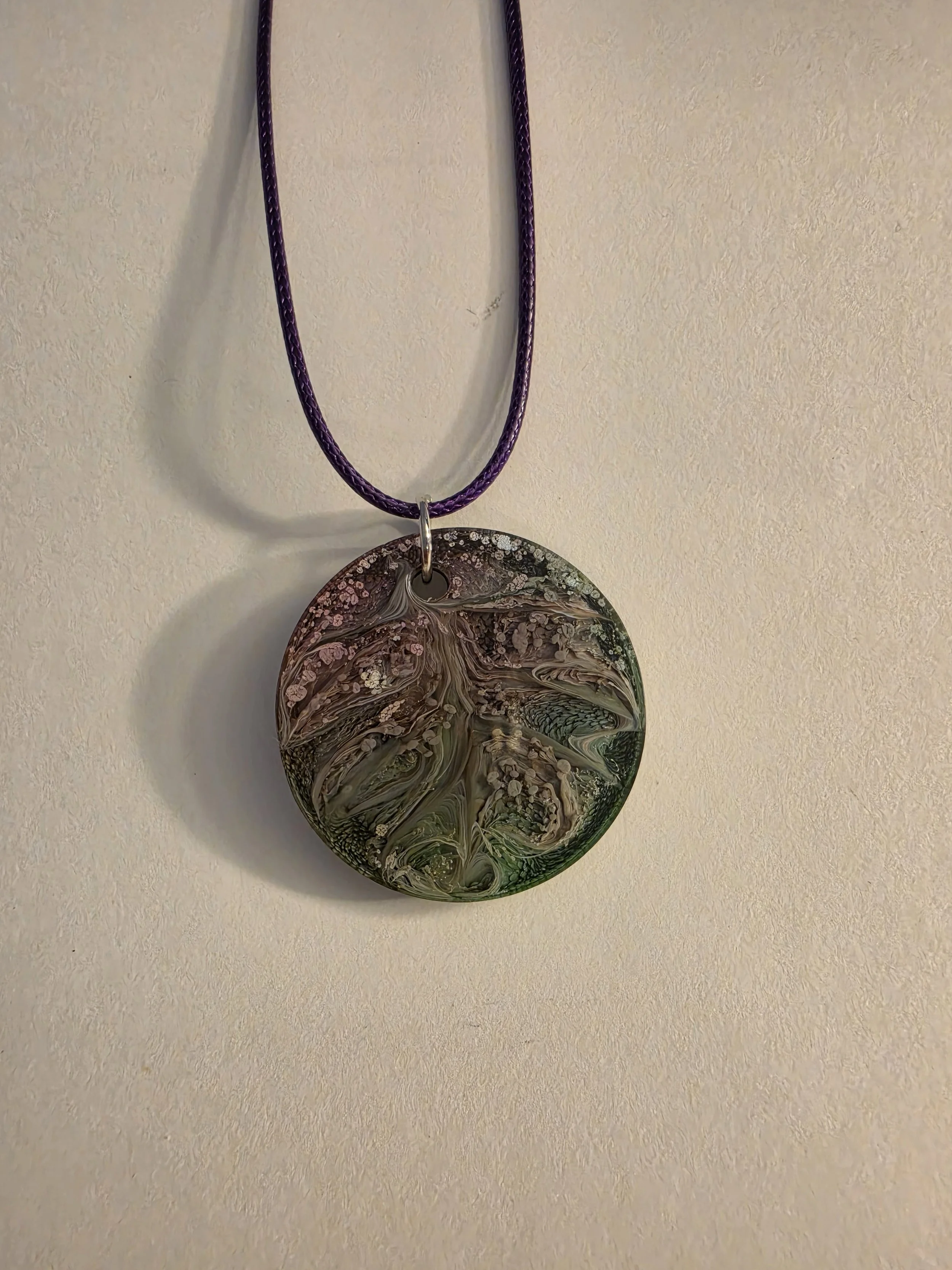 Green & Pink Swirl Round Necklace