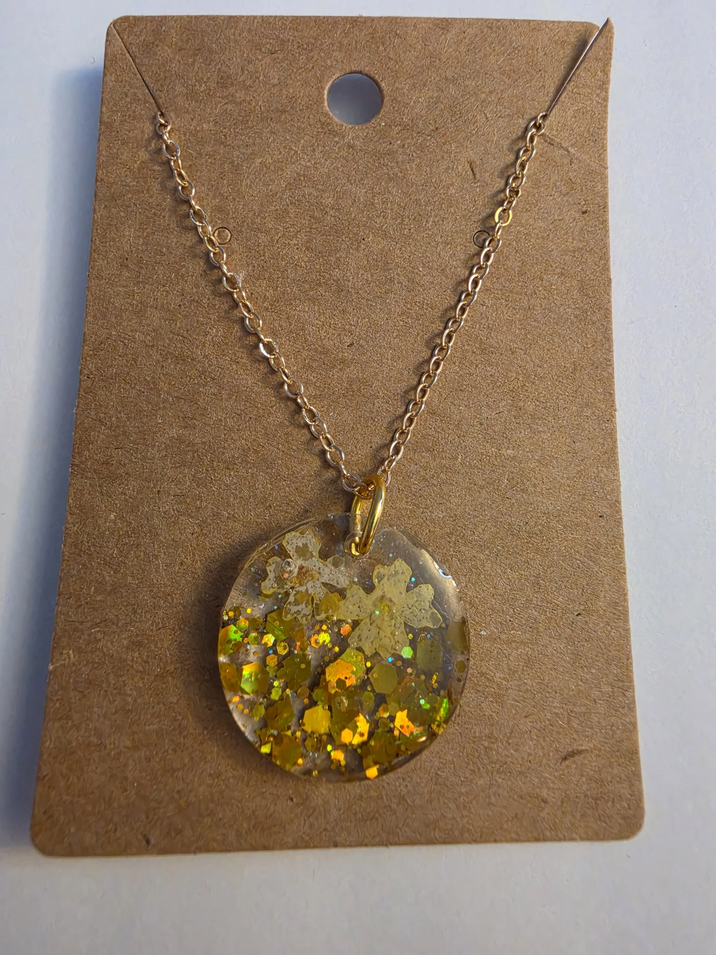 Small Yellow Glitter Flower Round Gold Chain Necklace