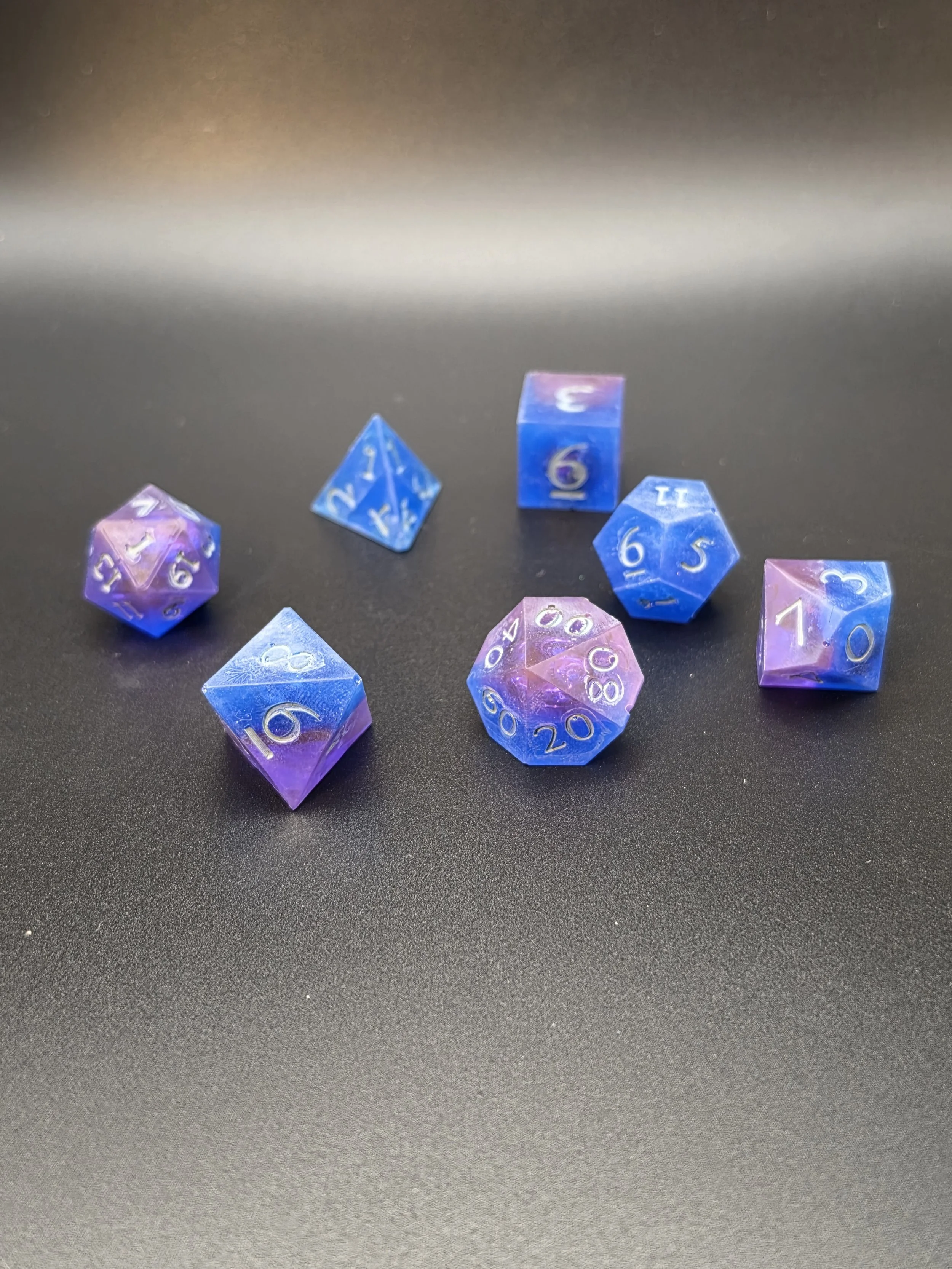 Blue & Purple Liquid Center UV Resin Dice- Set of 7