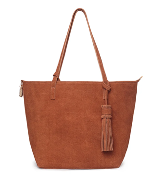 Bolso grande de material similar a cuero con correa larga y borla decorativa.