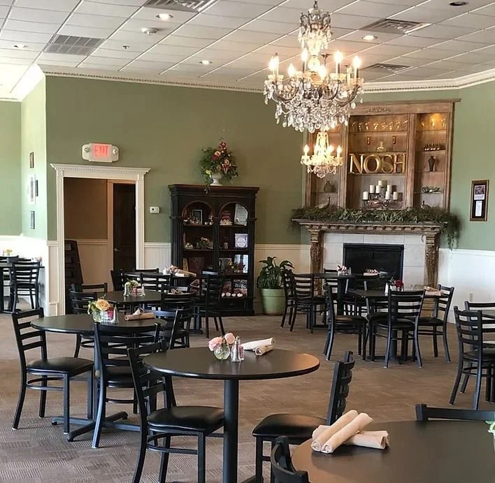 noshmoore.jpg