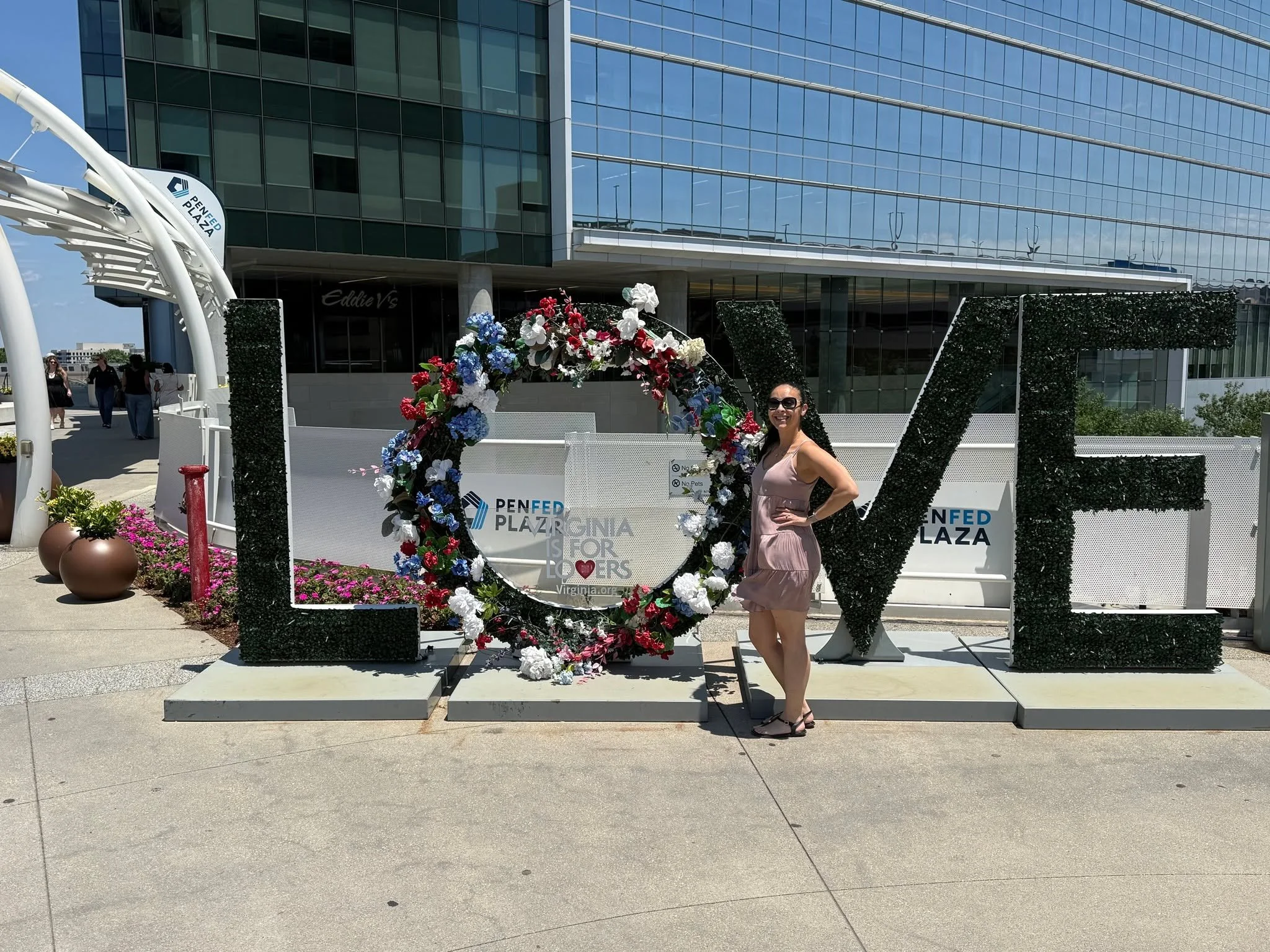 Hi! I'm Jen. ❤️

I'm so glad you're here.

My family and I started the Let's Give Project because we wanted generosity to become part of our everyday lives&mdash;not just something we talked about.

We believe following Jesus means loving people inte