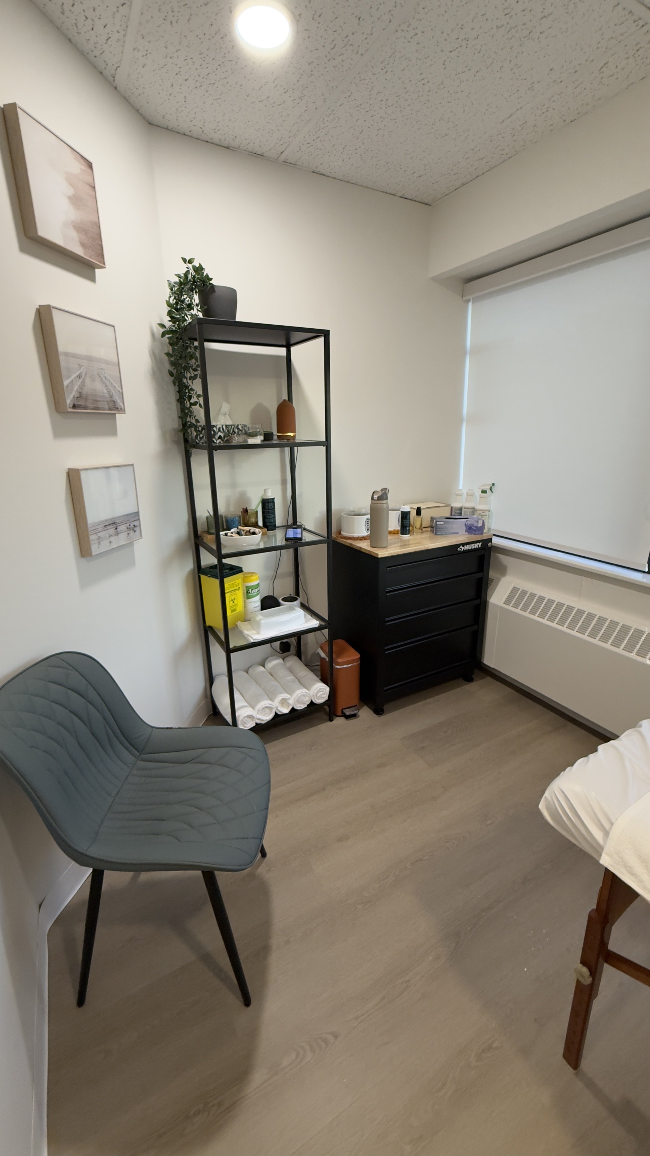 Professional body sugaring and custom spray tanning studio at Wyld Sol in Britannia, Calgary, designed to provide a welcoming, comfortable, and judgment-free experience.