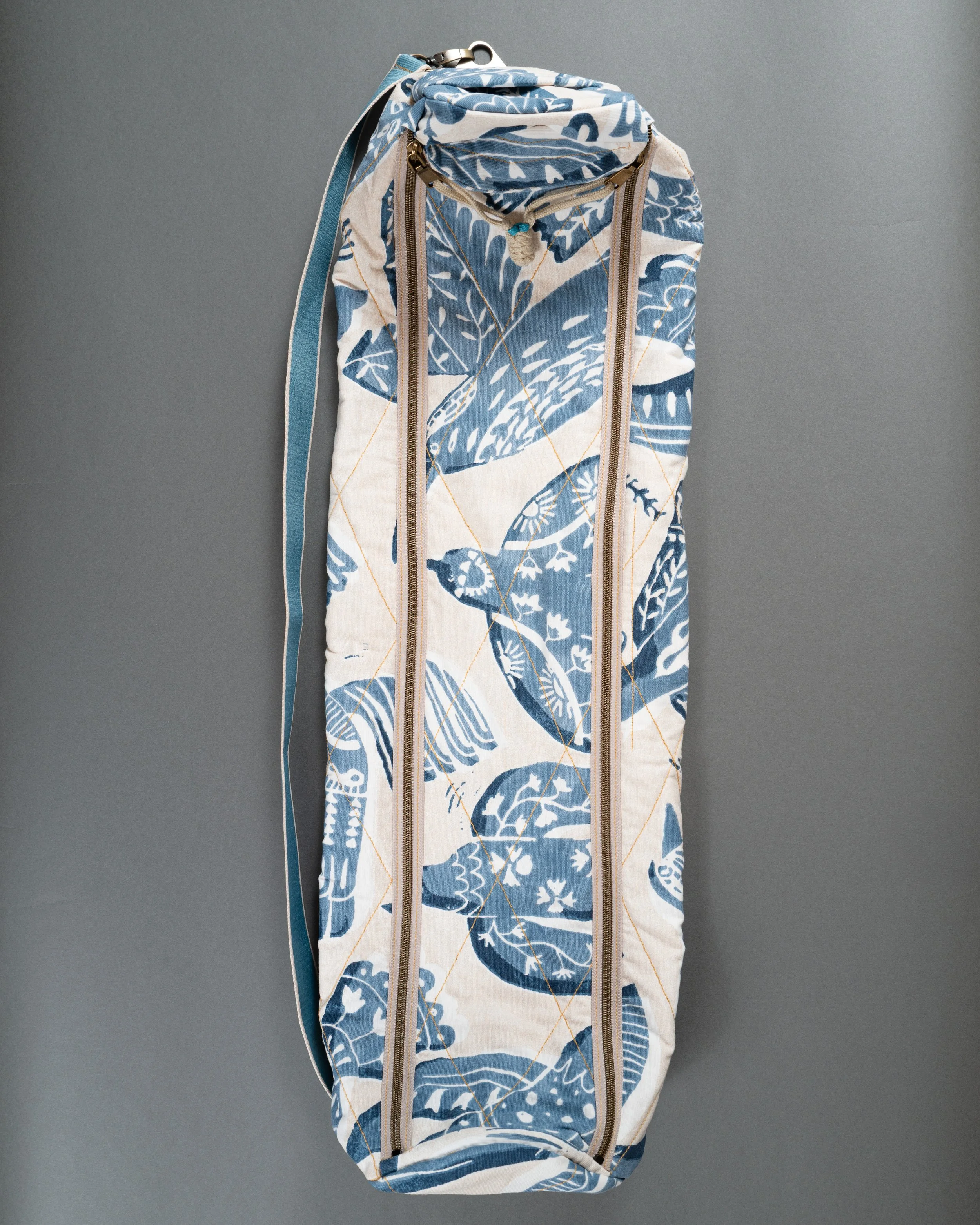 Handmade Blue Birds Print Yoga Mat Bag Parallel double-zip opening