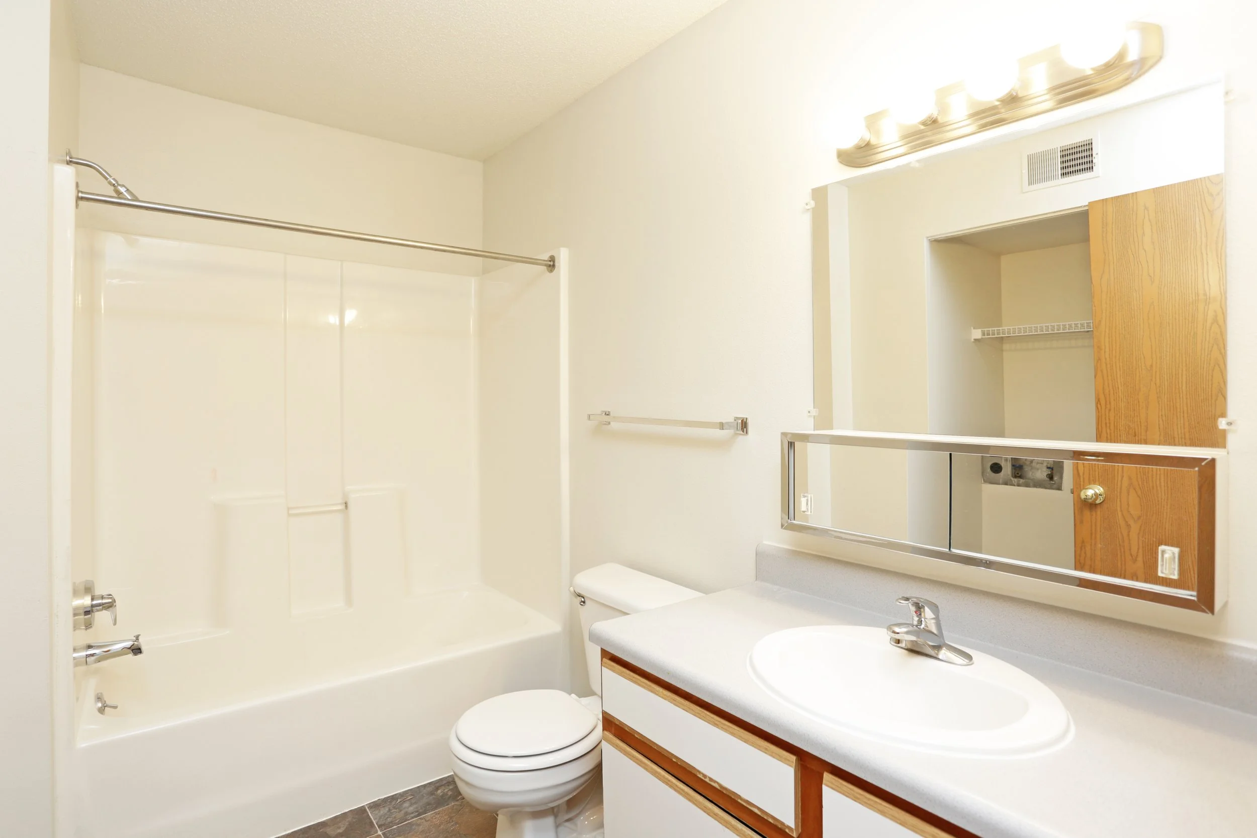 InteriorPhoto (15).jpg
