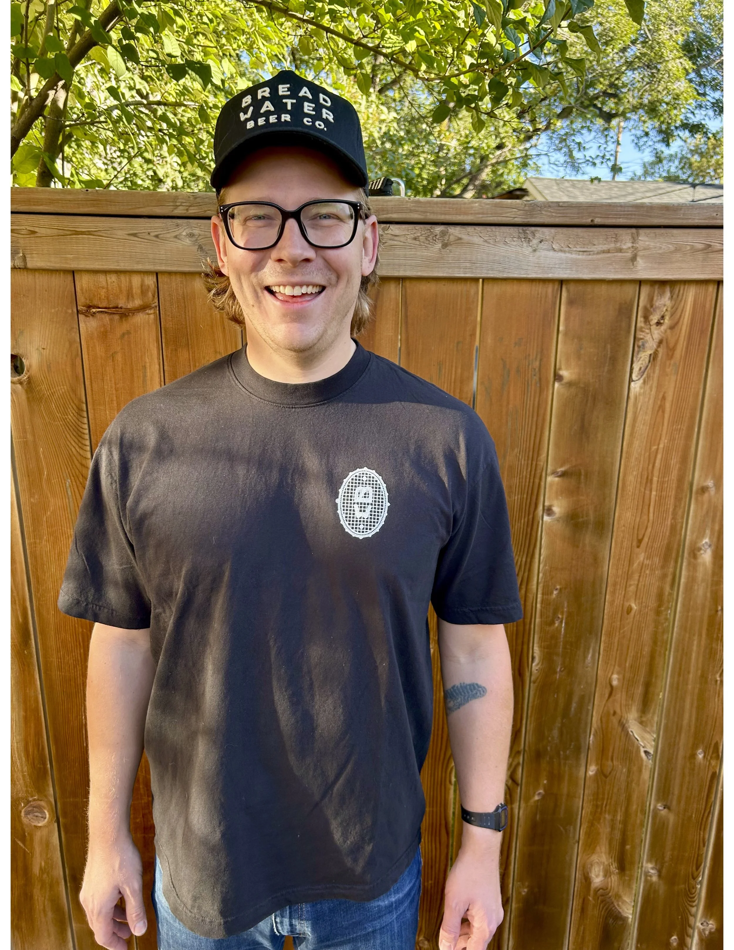 Black short sleeve.jpg