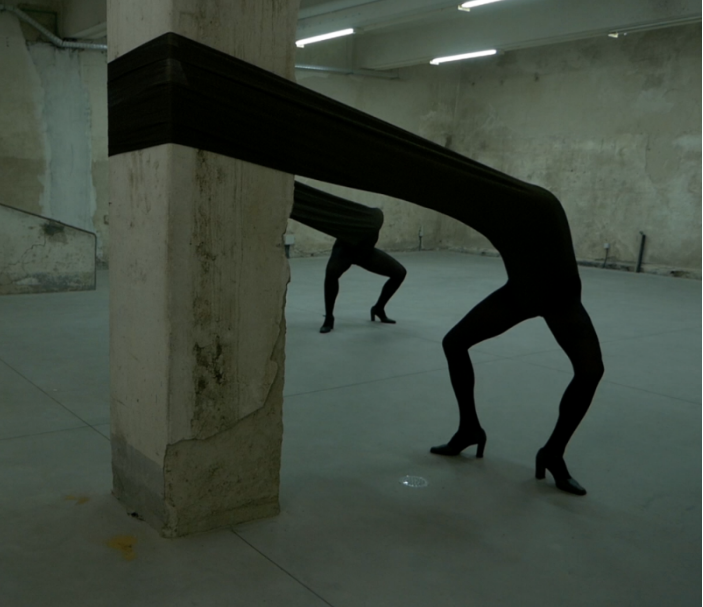 (2) Fio Conduto, video still, 2025