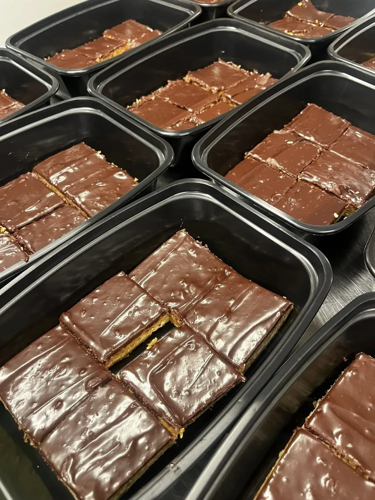 Almond butter chocolate protein bars
