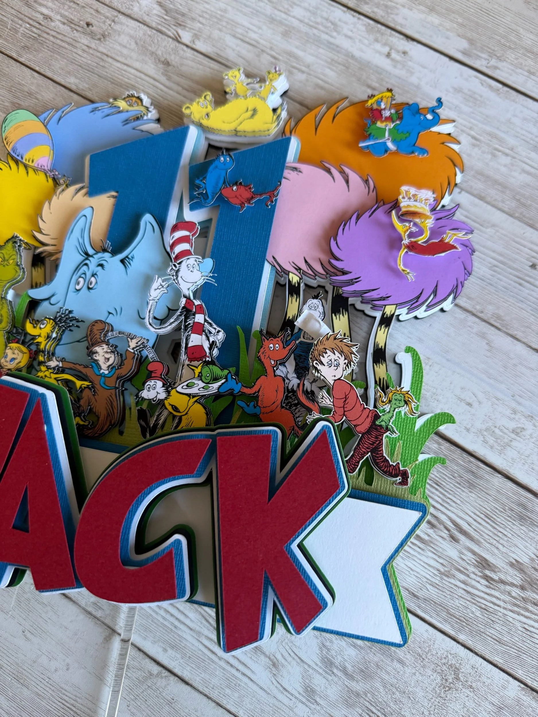 dr Seuss cake topper