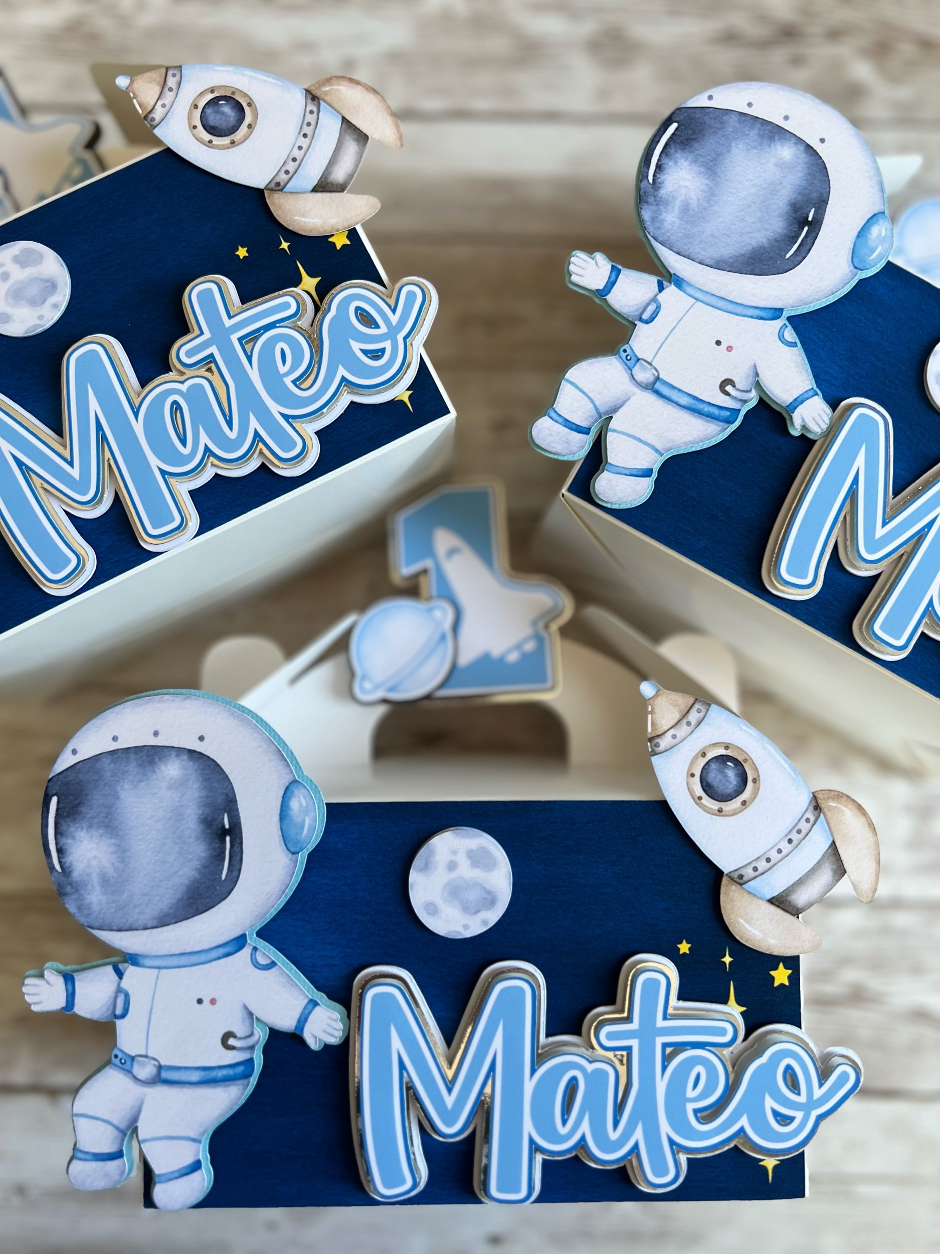 space favor boxes