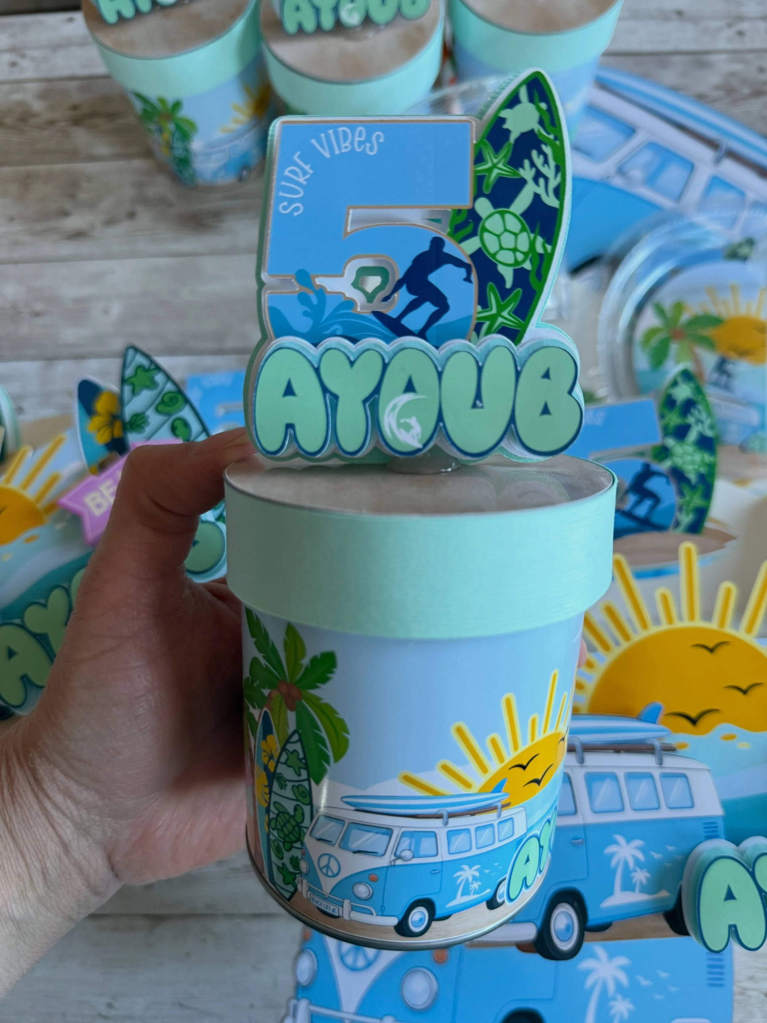 🏄&zwj;♀️🌊 STOP SCROLLING! Your beach party just found its cutest snack favor! 🏖️✨

Make your celebration extra special with these personalized Surf Beach Pringles Cans! 🌴☀️ Each can is customized to match your party theme and makes the perfect fa