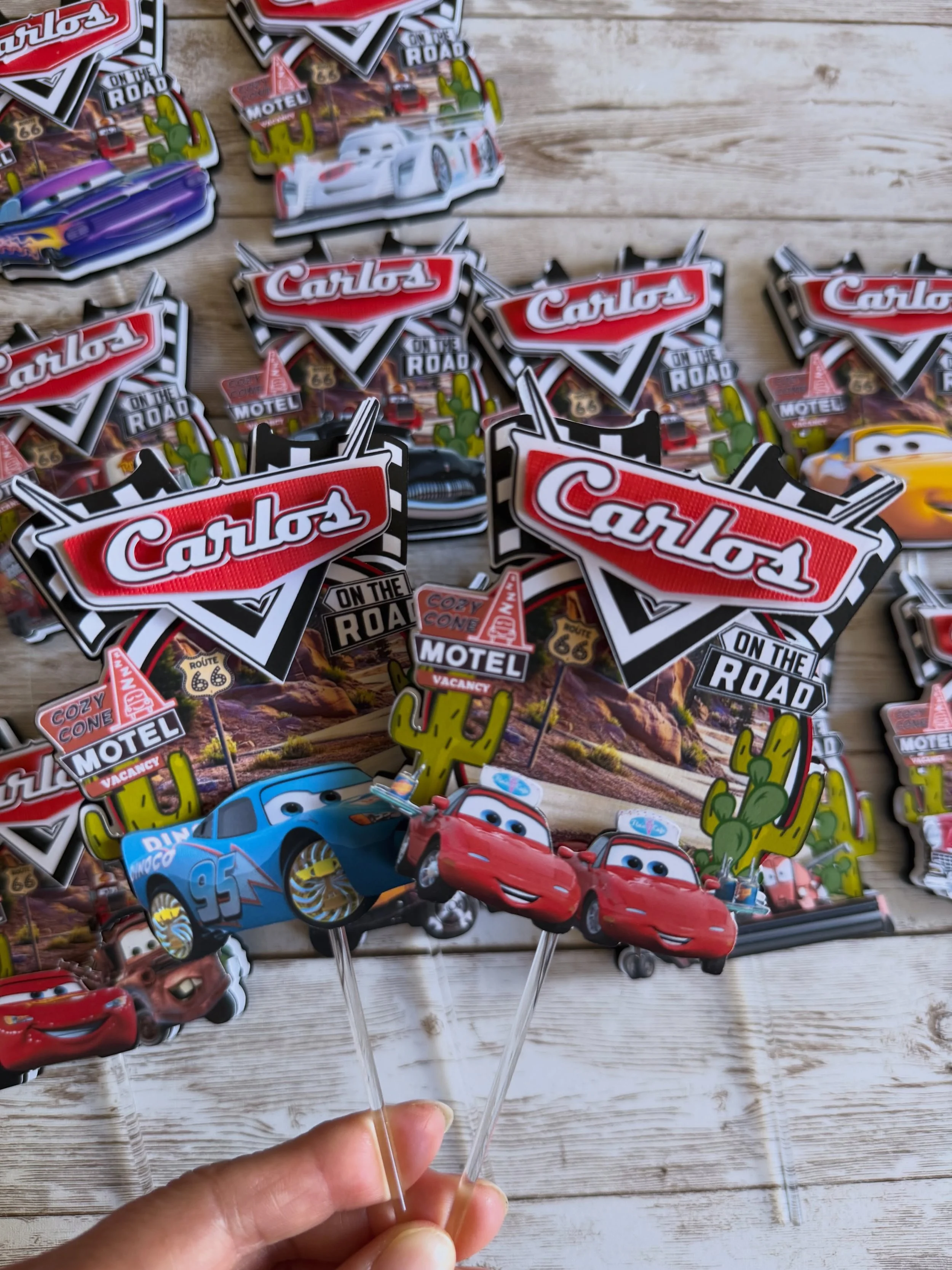 🏁🚗 START YOUR ENGINES! 🚗🏁

Make your little racer&rsquo;s birthday extra special with these adorable Cars-themed cupcake toppers! ❤️⚡ Perfect for adding that finishing touch to your dessert table and making every cupcake party-ready! 🧁🎉

✨ Pers