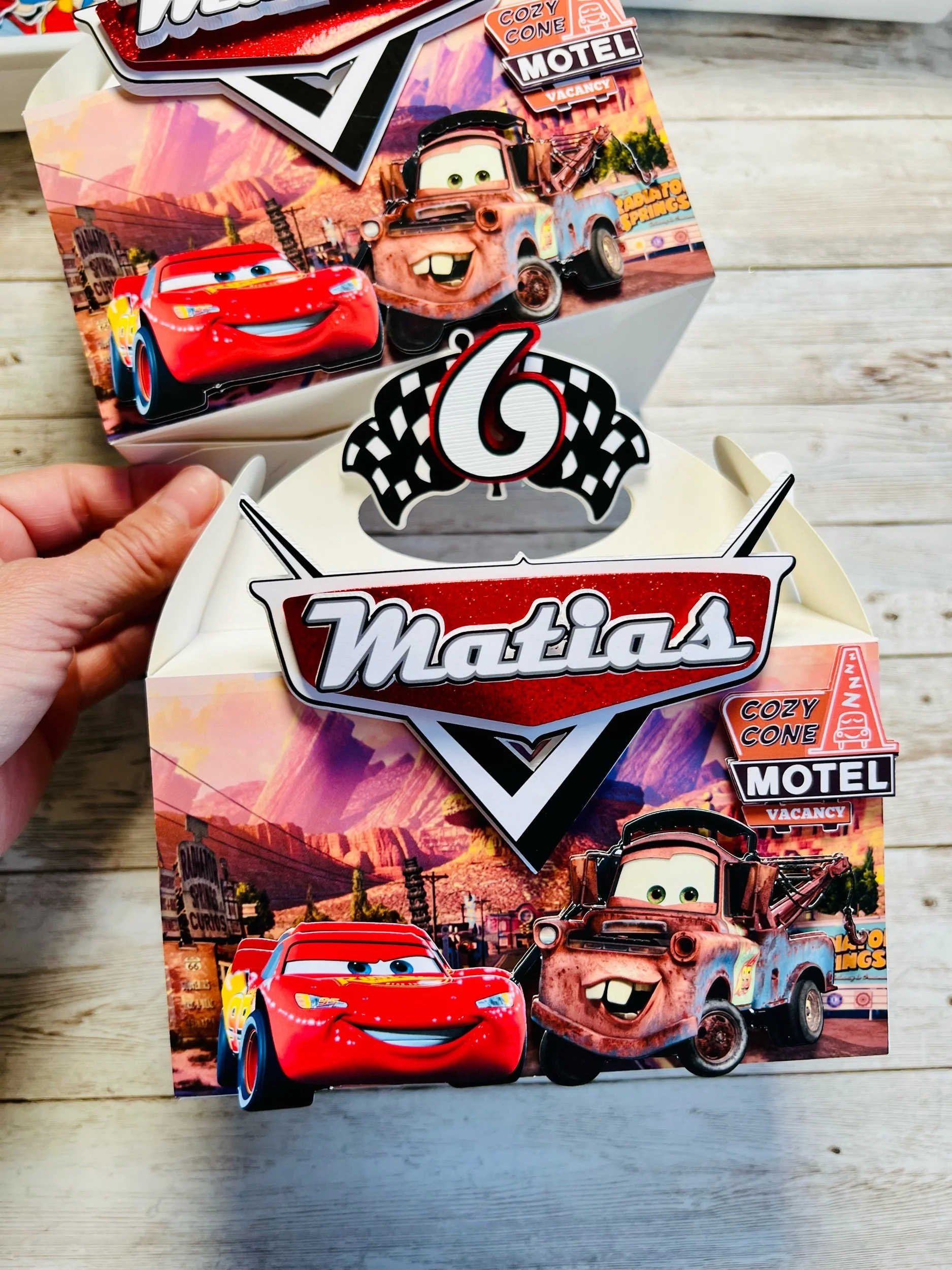 cars favor boxes