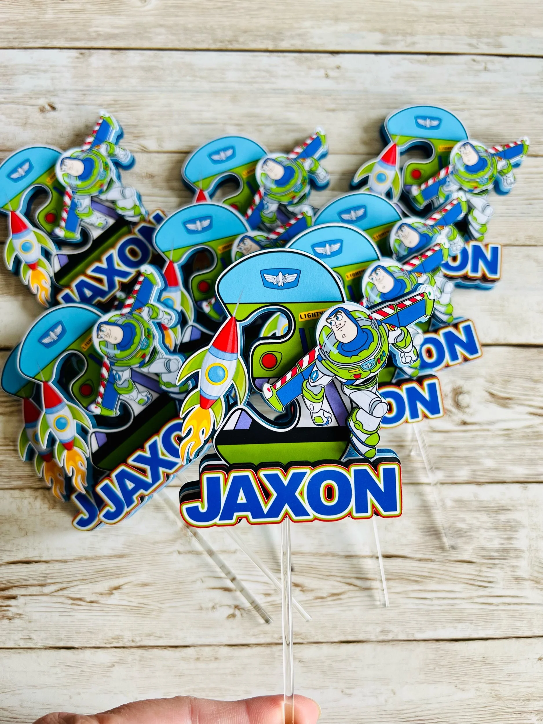 3d buzz lightyear cupcake toppers