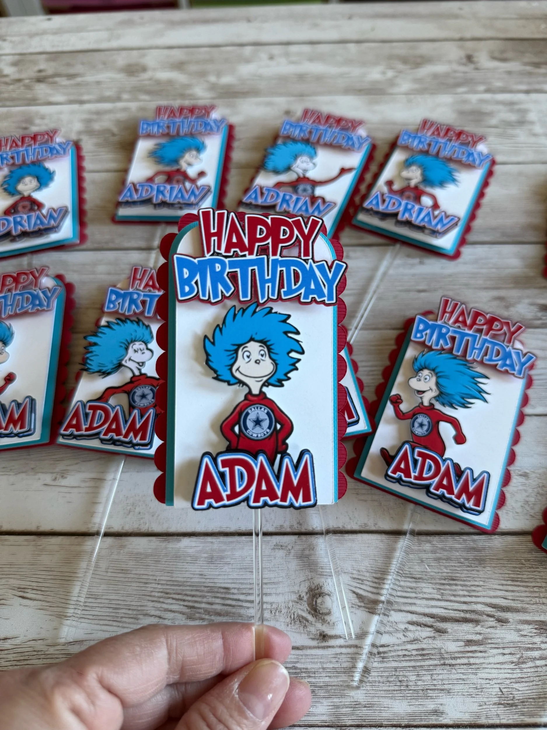cat in the hat cupcake toppers