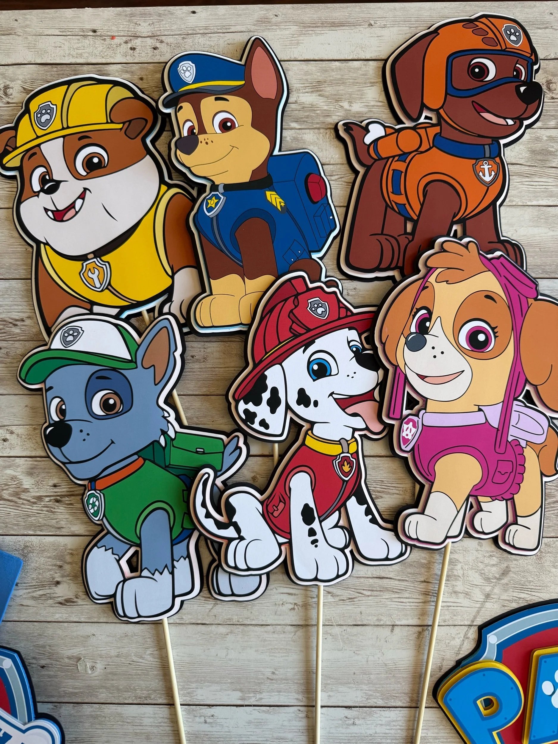 paw patrol centerpieces