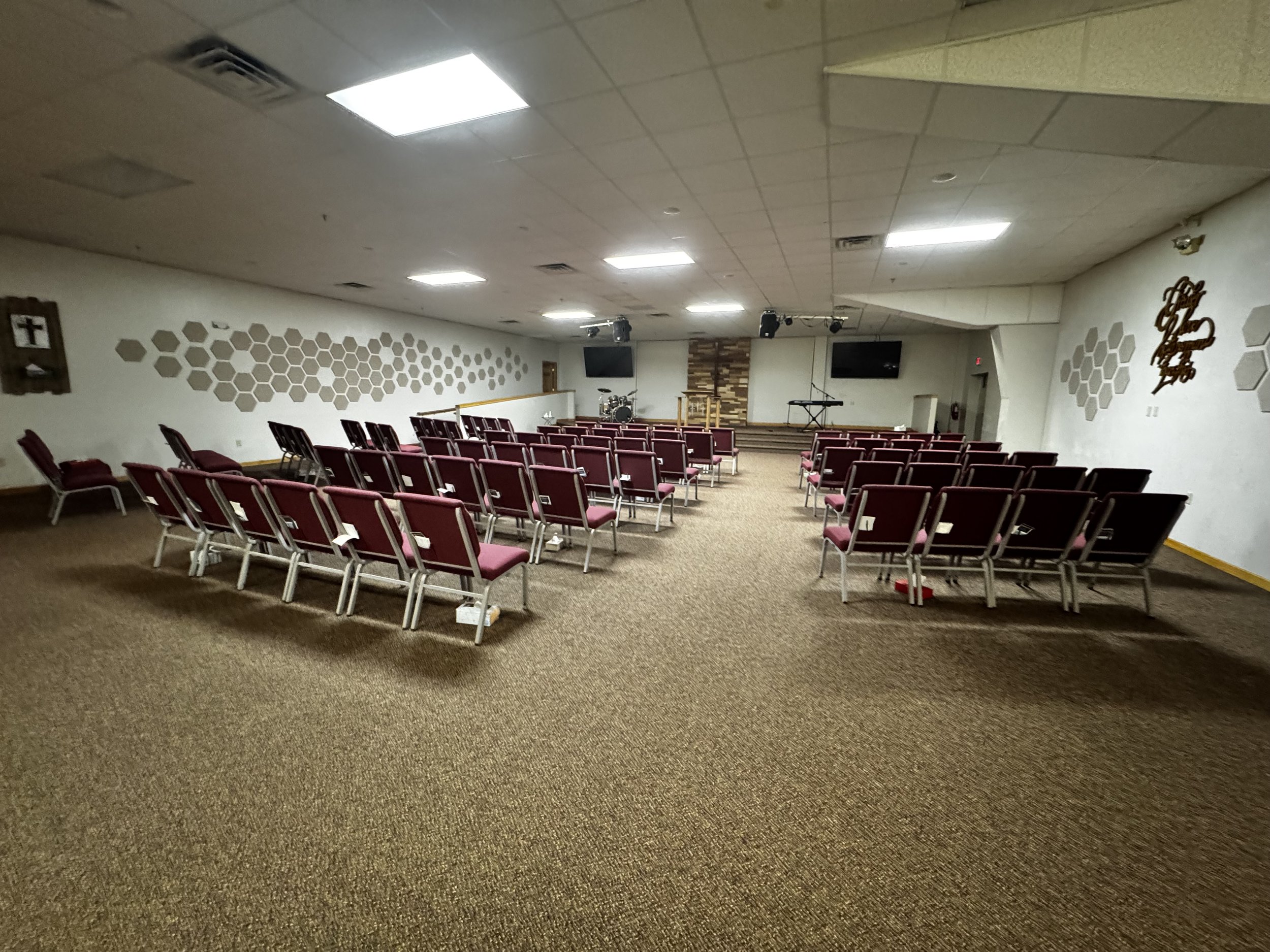 Large auditorium with cushioned chairs or tables and folding chairs can be arranged to meet your needs.  A great location for trainings, presentations, lectures, classes or other engagements your group may desire.